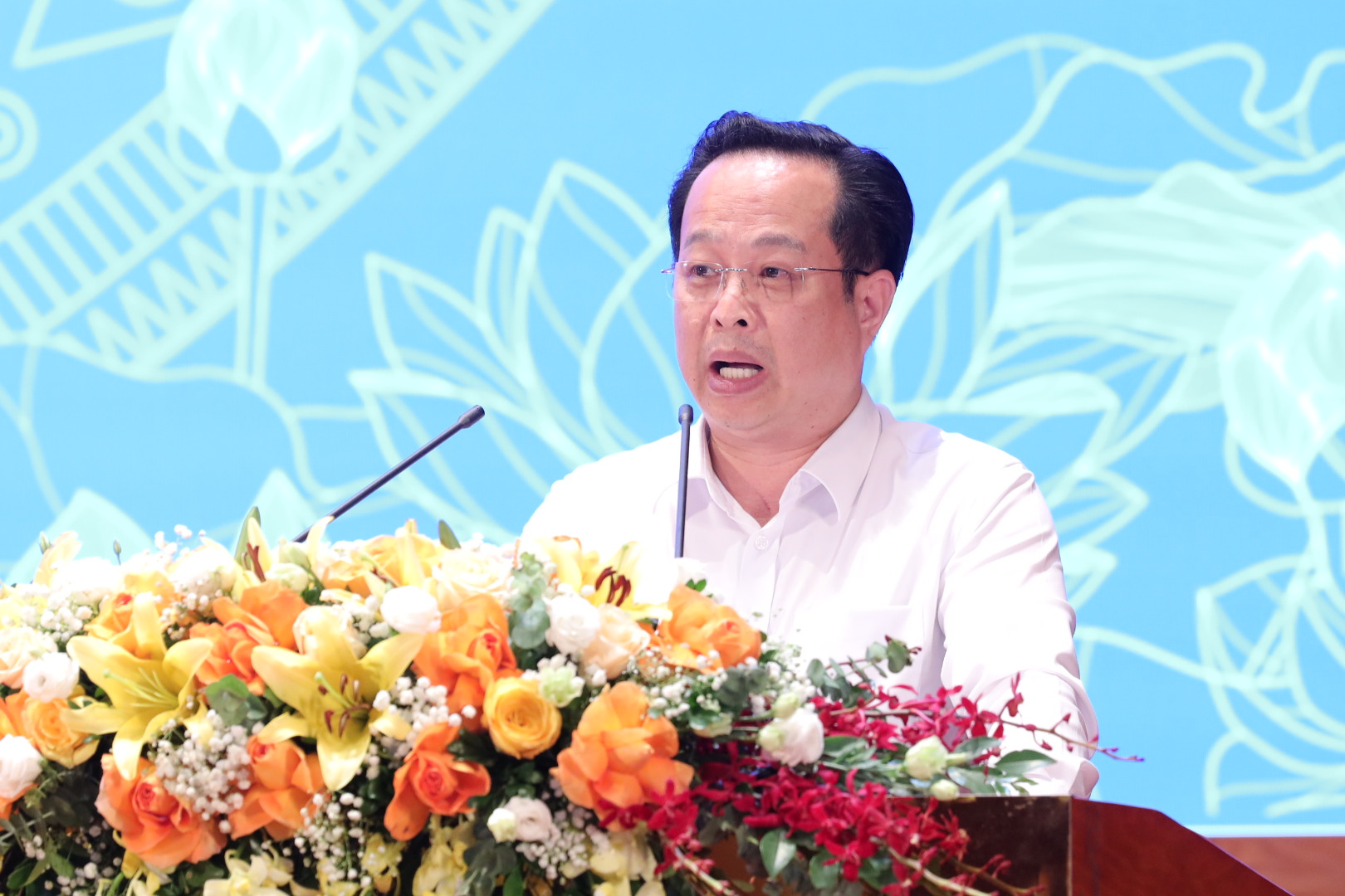 Giám đốc Sở GD&ĐT TP. Hà Nội Trần Thế Cương phát biểu tại hội nghị