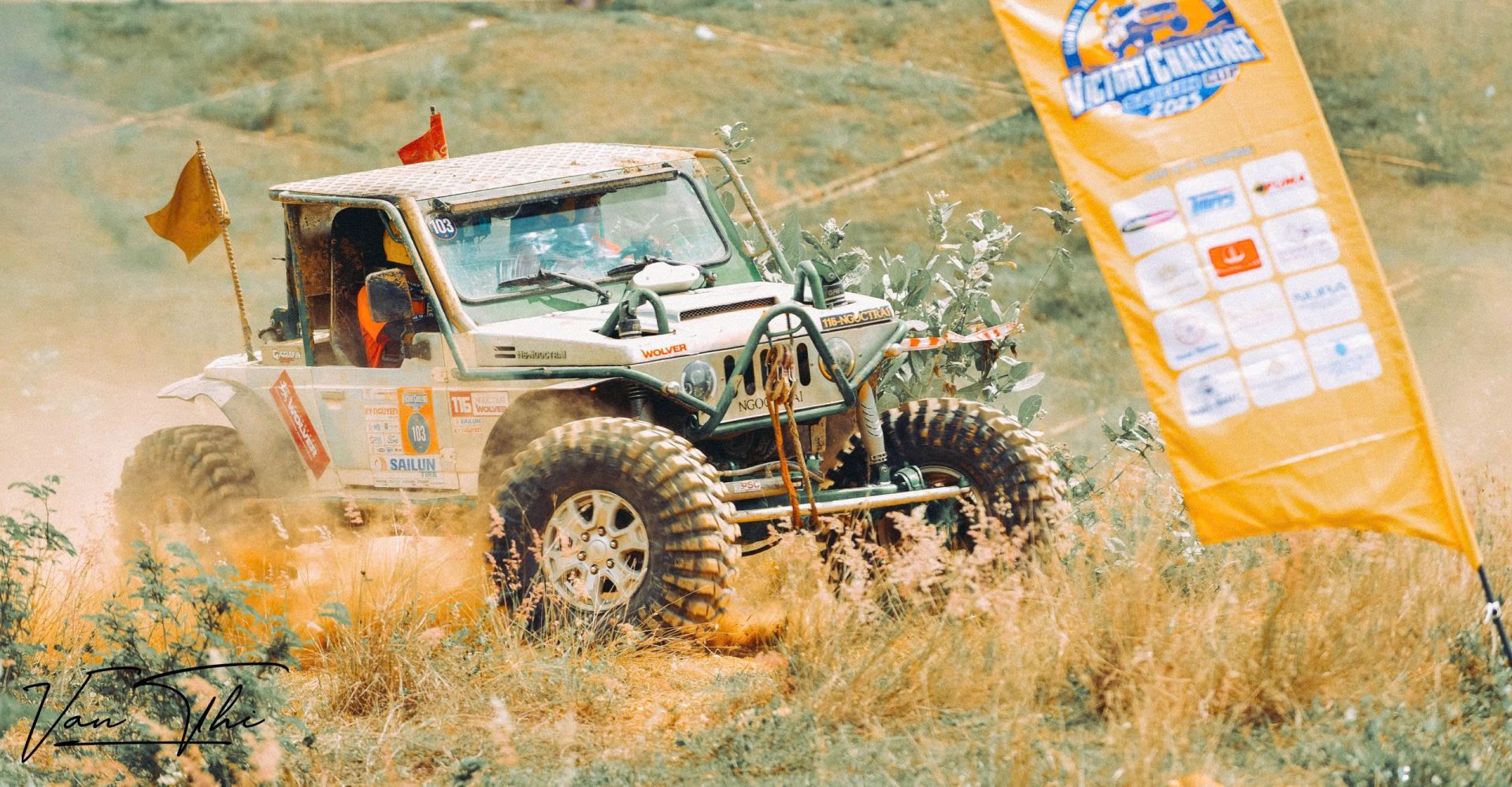 Sôi động đấu trường off-road bên vịnh biển và núi đồi Nha Trang