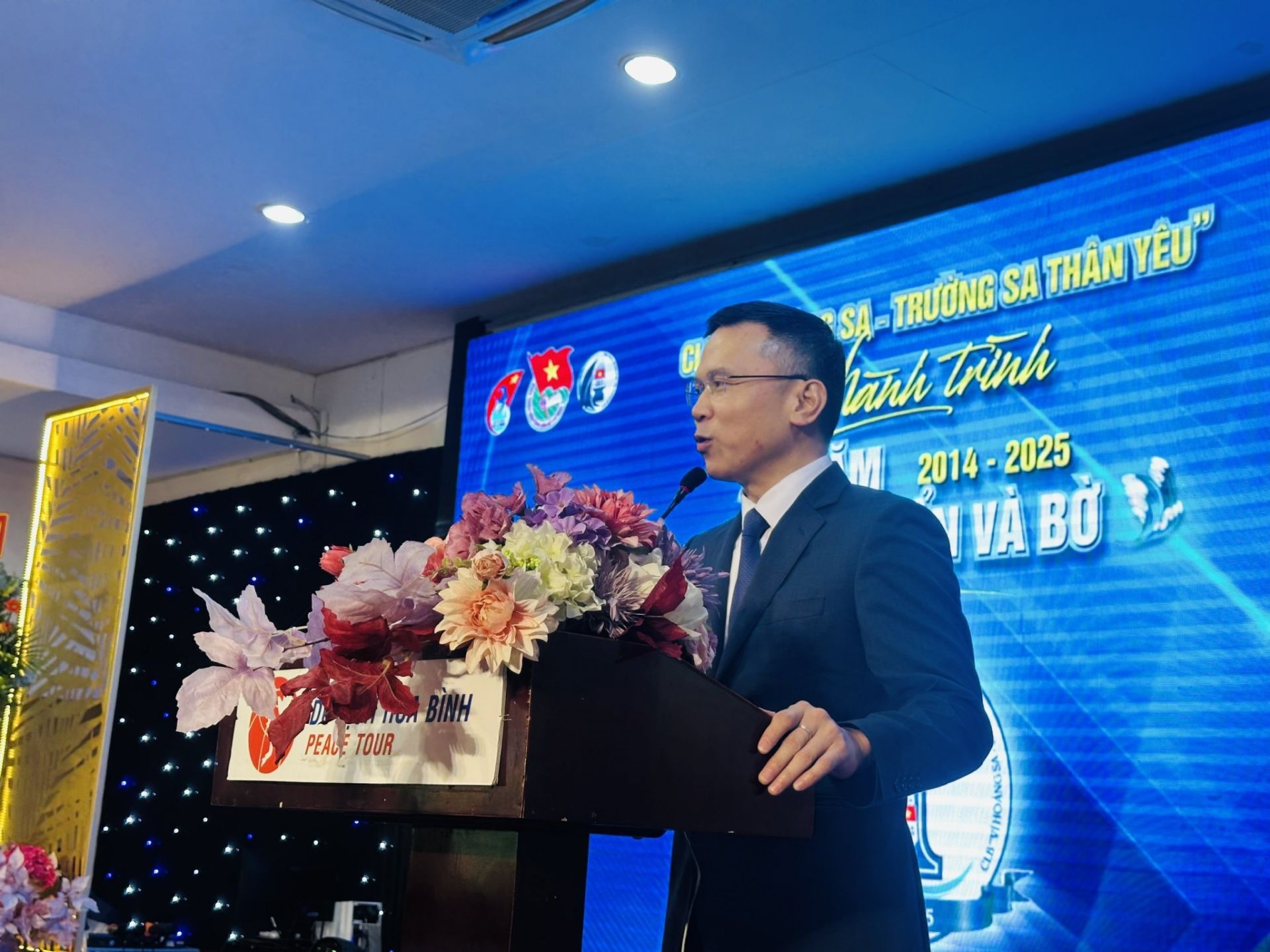 Ông Phạm Minh Tuấn đánh giá cao vai trò của CLB trong việc lan tỏa tinh thần phụng sự vì biển đảo quê hương Ông Phạm Minh Tuấn đánh giá cao vai trò của CLB trong việc lan tỏa tinh thần phụng sự vì biển đảo quê hương