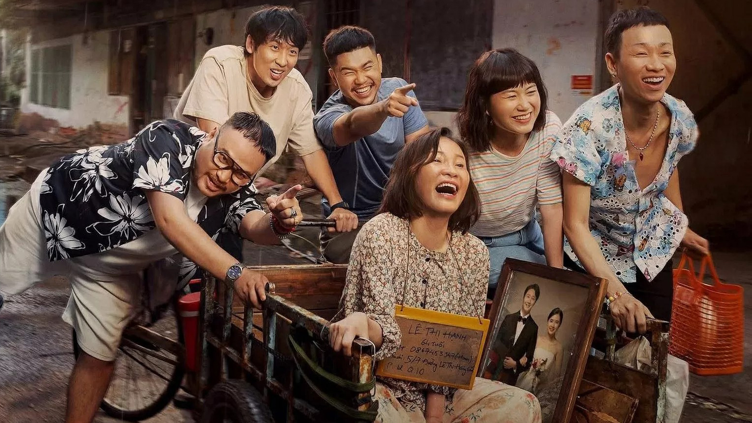 "Mang mẹ đi bỏ" gây sốt phòng vé, vượt Conan để dẫn đầu doanh thu cuối tuần