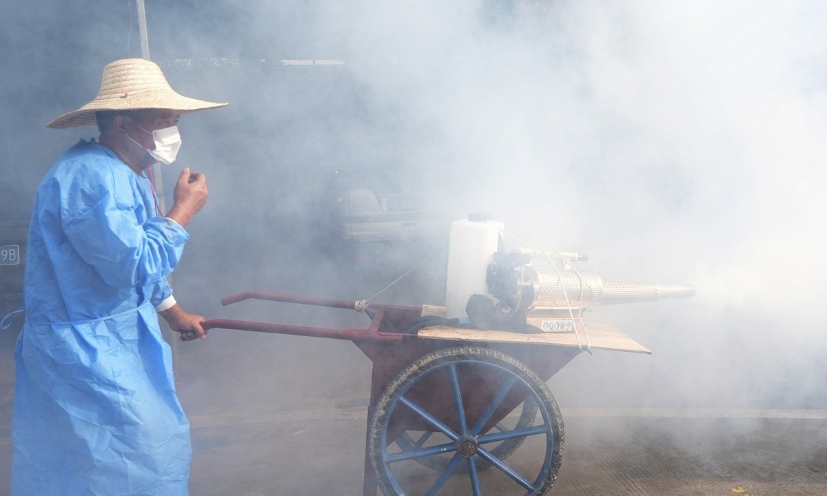 Công tác chống dịch tại Phật Sơn (Trung Quốc). 