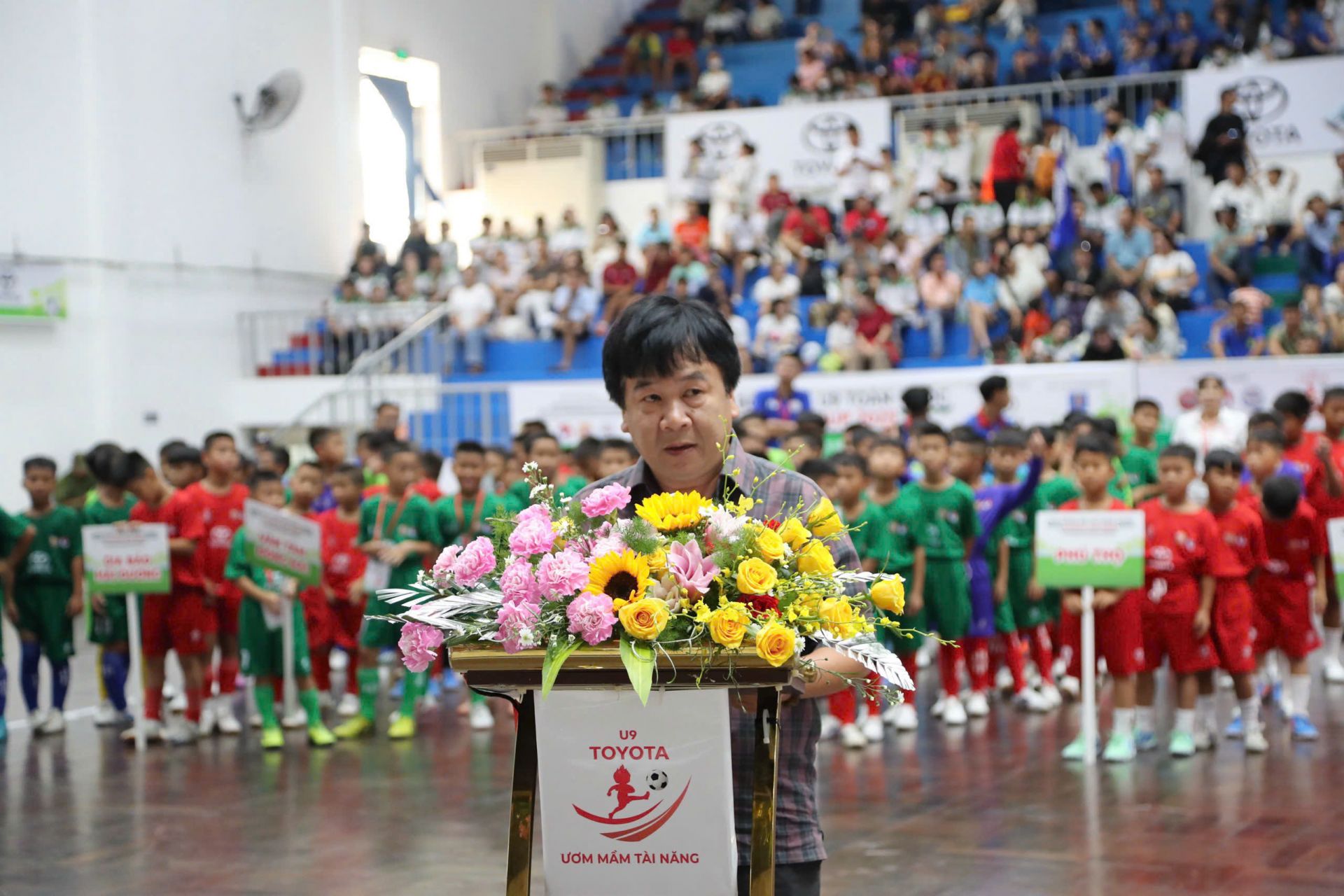 Nhà báo Phan Việt Hùng – Phó Tổng Biên tập Báo Thiếu niên Tiền phong và Nhi đồng, Phó Trưởng ban thường trực Ban Tổ chức Giải, phát biểu tại buổi lễ khai mạc Nhà báo Phan Việt Hùng – Phó Tổng Biên tập Báo Thiếu niên Tiền phong và Nhi đồng, Phó Trưởng ban thường trực Ban Tổ chức Giải, phát biểu tại buổi lễ khai mạc