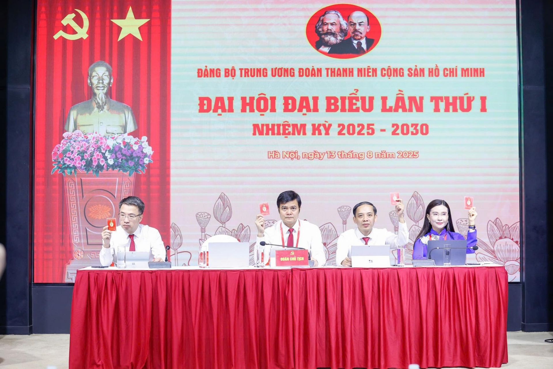 Đoàn Chủ tịch của Đại hội Đoàn Chủ tịch của Đại hội