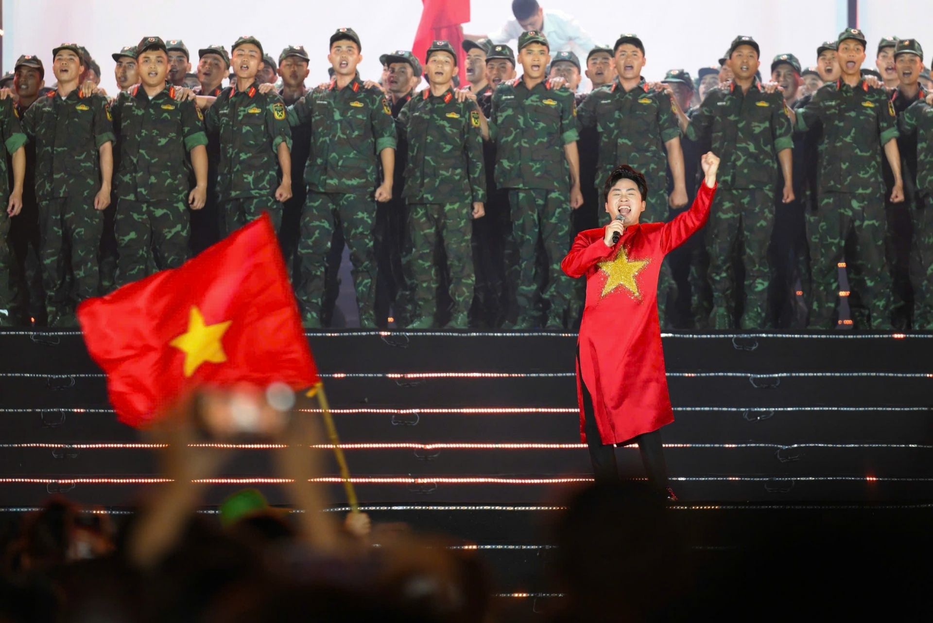 Ca sĩ Tùng Dương Ca sĩ Tùng Dương