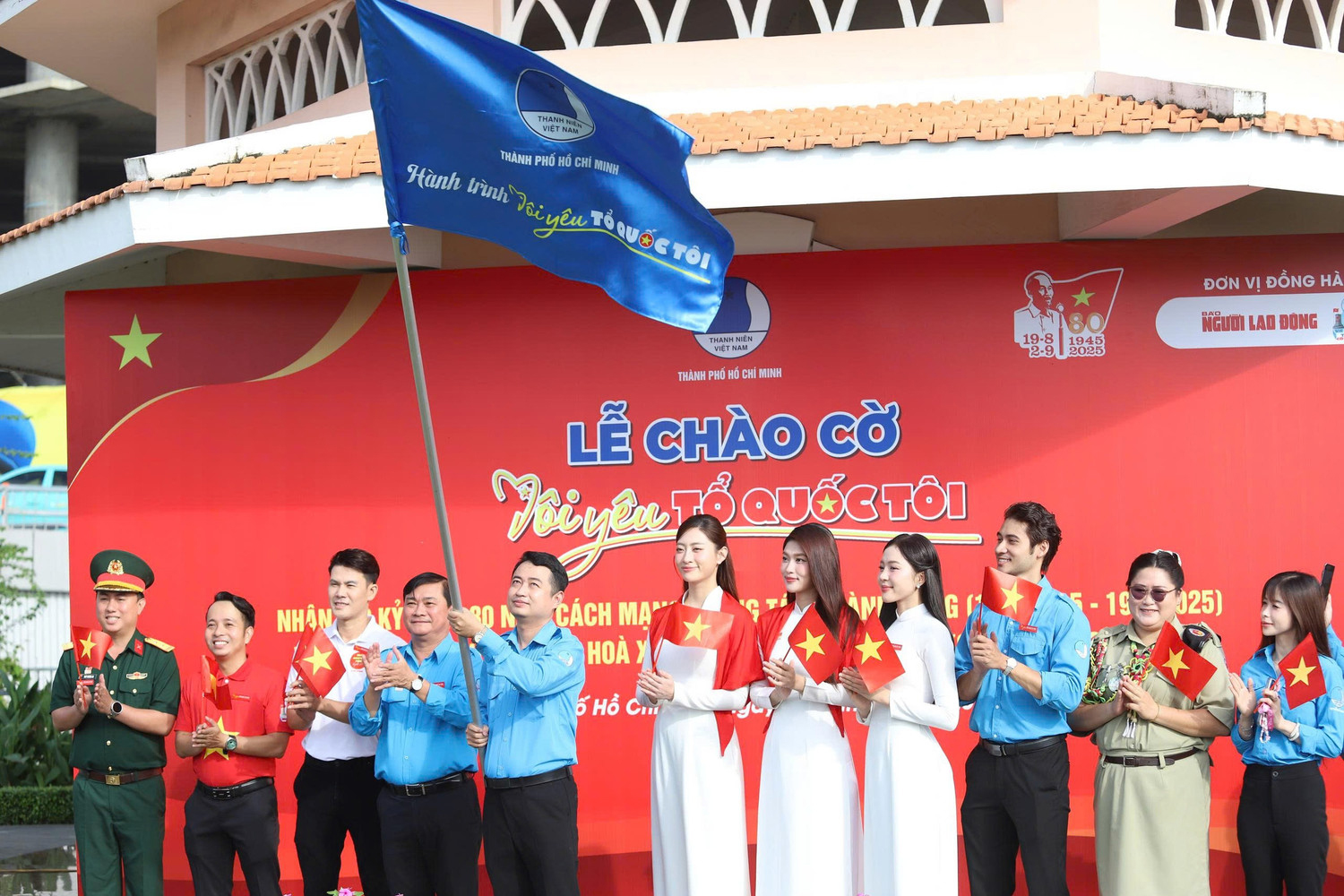 Thế hệ trẻ TPHCM khắc ghi và tri ân công lao, sự hy sinh của các thế hệ cha anh đi trước vì hòa bình, độc lập dân tộc, dân chủ và tiến bộ xã hội Thế hệ trẻ TPHCM khắc ghi và tri ân công lao, sự hy sinh của các thế hệ cha anh đi trước vì hòa bình, độc lập dân tộc, dân chủ và tiến bộ xã hội