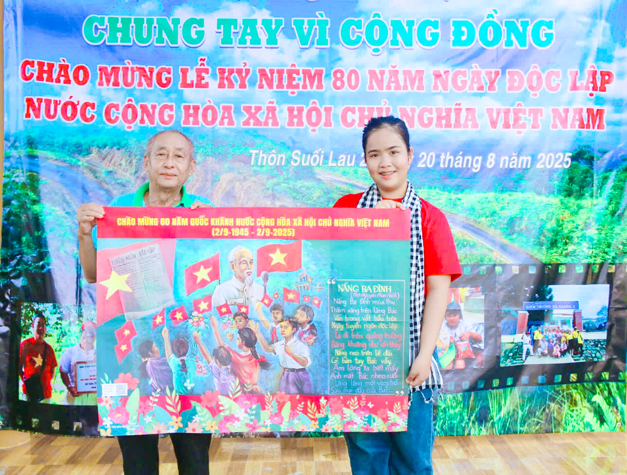 Ảnh 3. Bạn Nguyễn Thái Bình Nhi rất xúc động khi cầm trên tay ấn phẩm đặc biệt chào mừng kỷ niệm 80 năm ngày Quốc Khánh 2-9