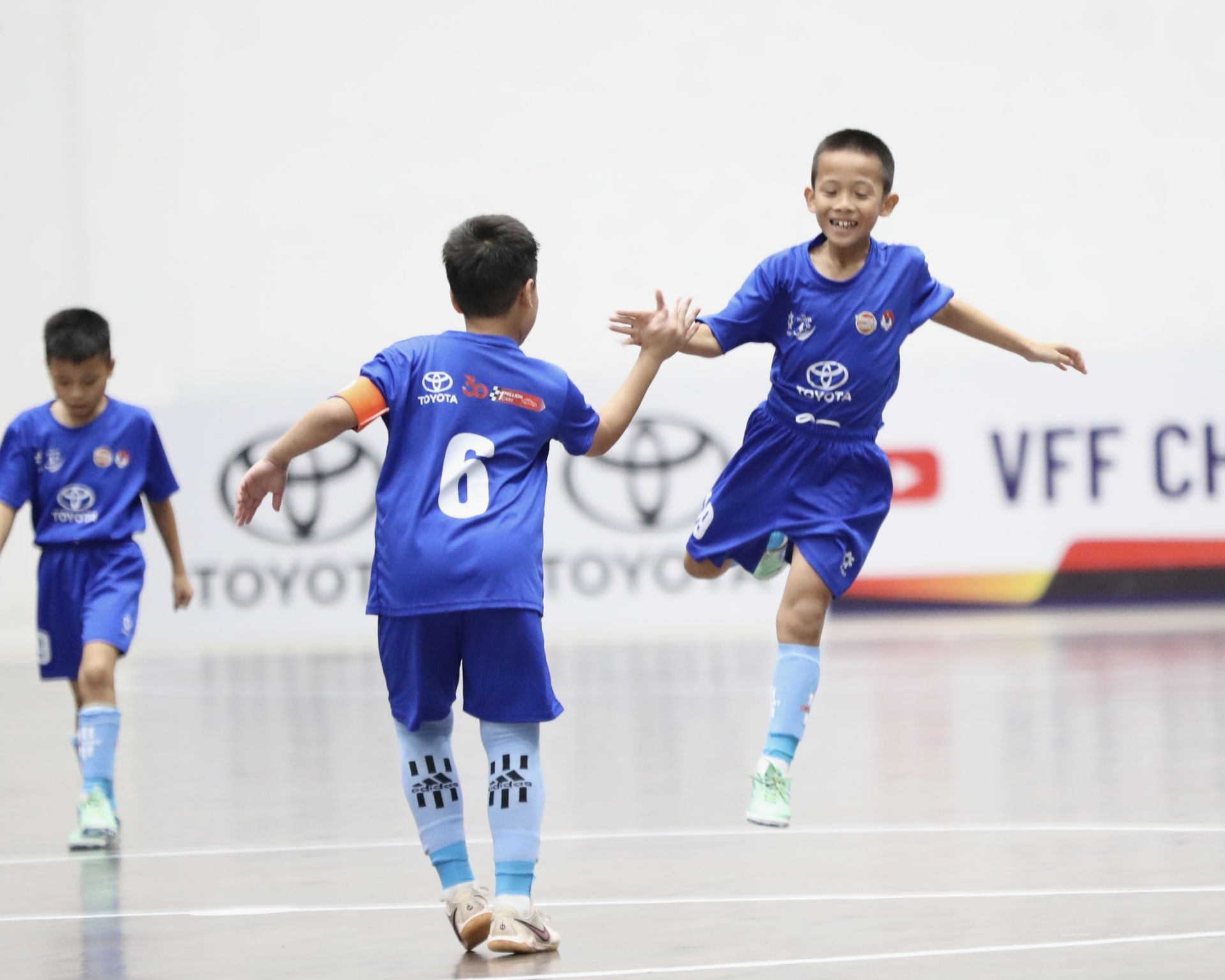 U9 Việt Hùng Thanh Hoá đánh bại U9 Thuận An Bình Dương 2-1.