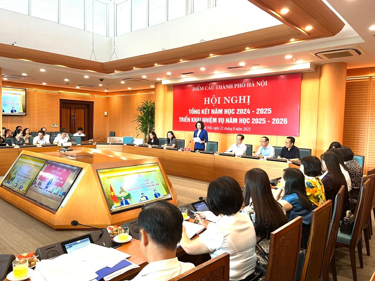 Quang cảnh tại điểm cầu thành phố Hà Nội. Quang cảnh tại điểm cầu thành phố Hà Nội.