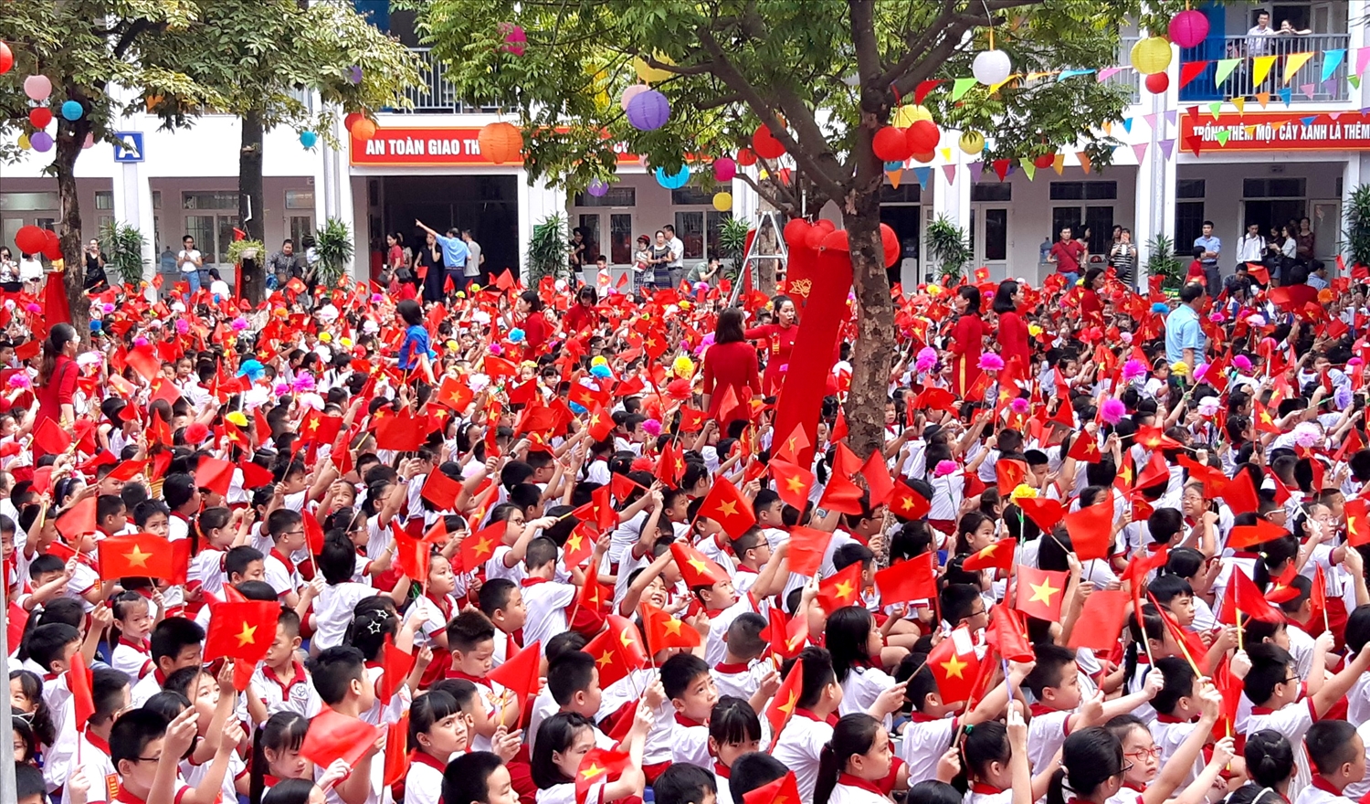 Hà Nội: Sau lễ khai giảng, học sinh không học ngay môn văn hóa