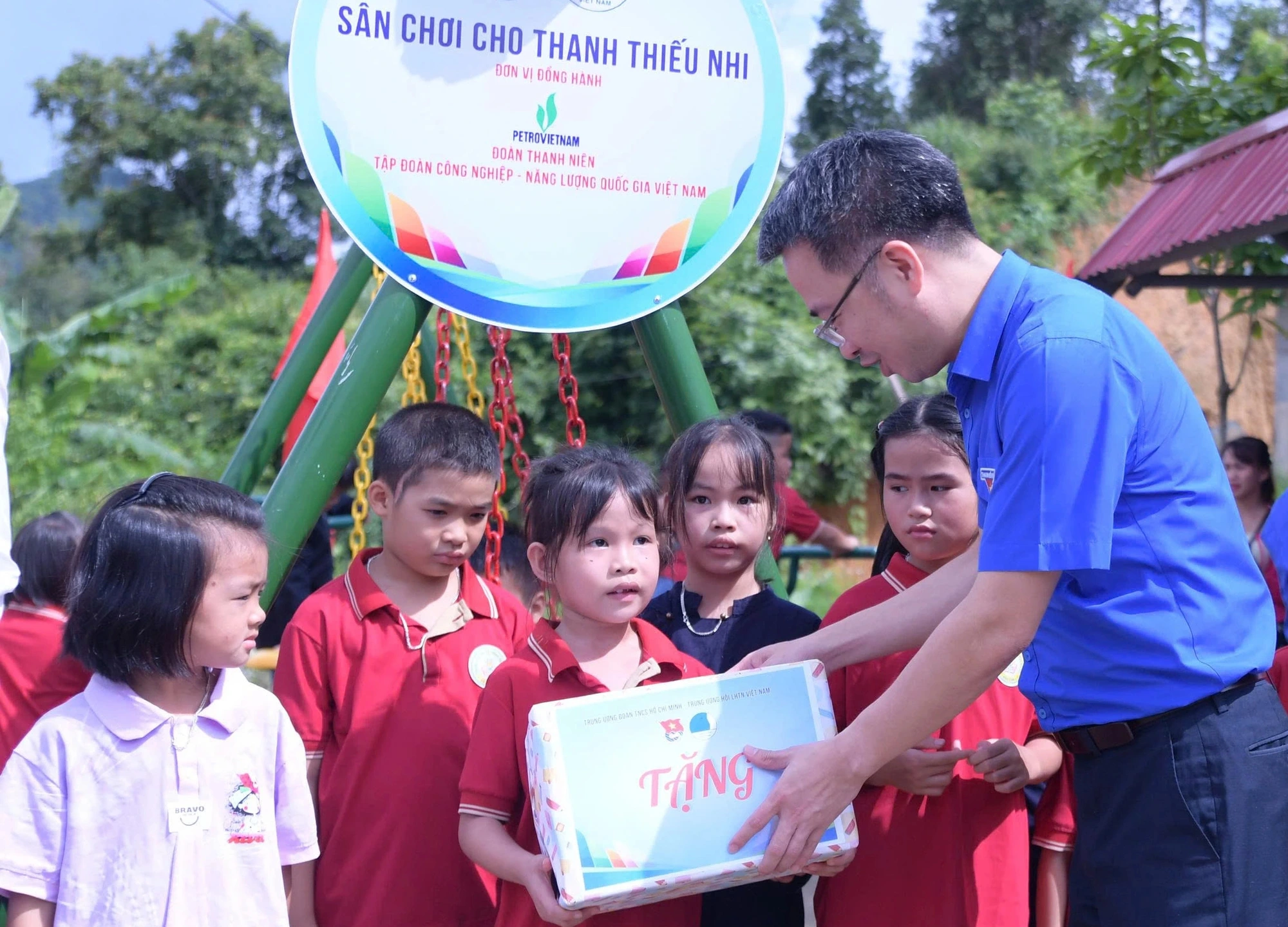 “Kỳ nghỉ hồng” 2025 mang niềm vui đến thiếu nhi vùng biên