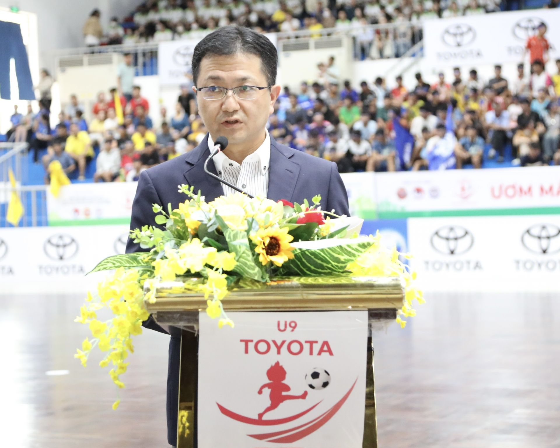 Ông Nishikawa kei - Trưởng Khối hành chính của Toyota Việt Nam - phát biểu. 