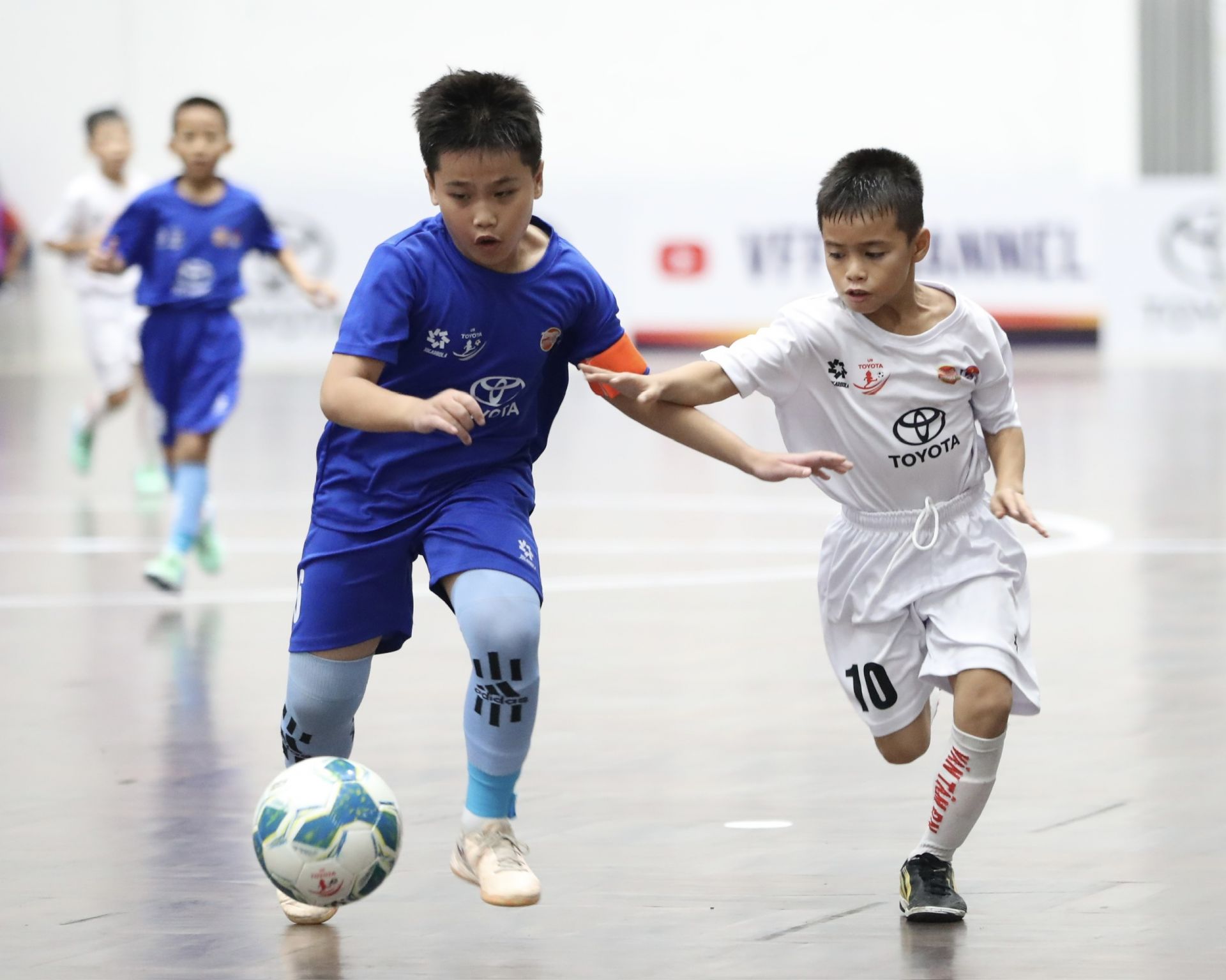 rận chung kết đầy quyết liệt giữa hai đội U9 Việt Hùng Thanh Hóa và U9 Văn Tâm Đồng Nai.