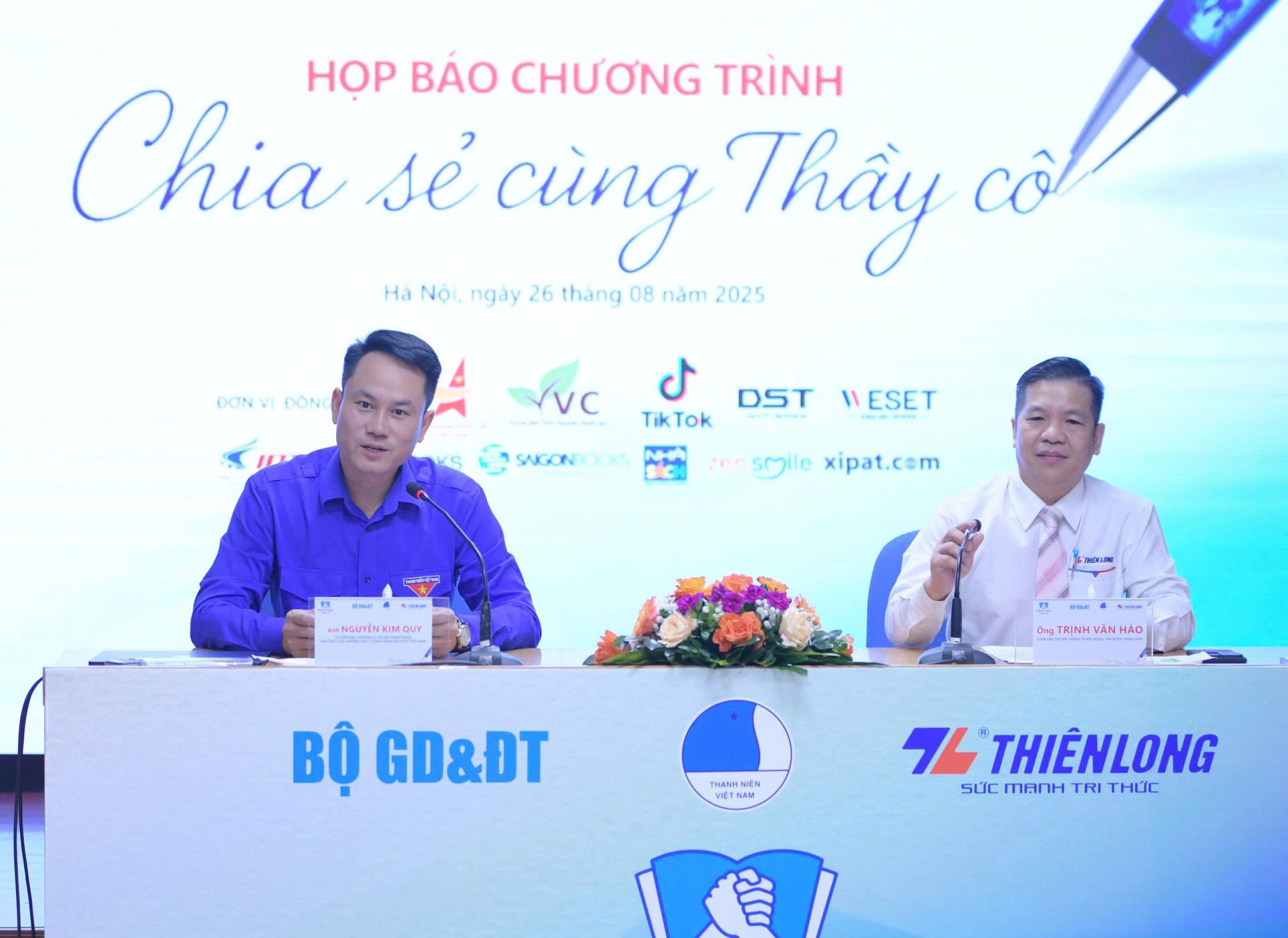 Ban tổ chức thông tin về chương trình Ban tổ chức thông tin về chương trình