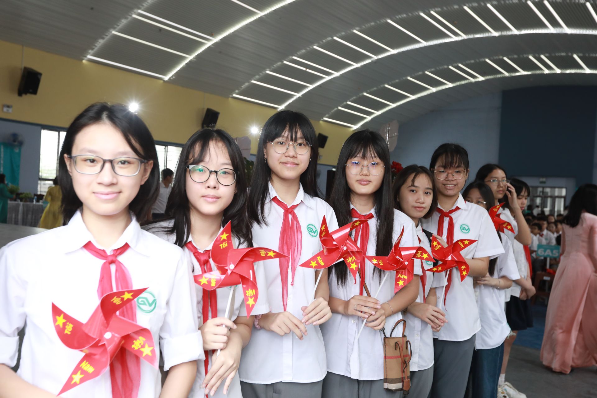 Chào mừng các bạn học sinh khối 6.