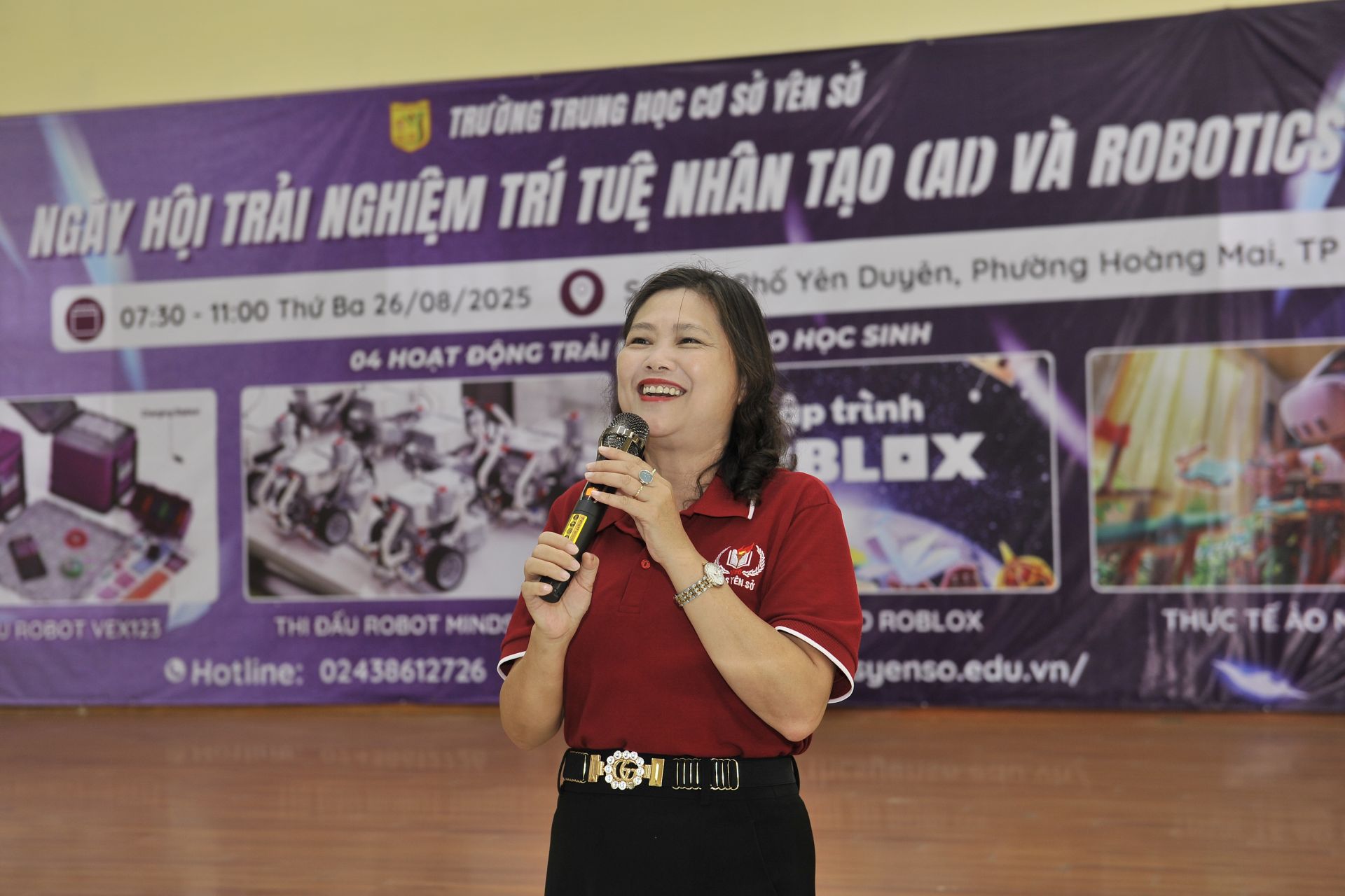 Nhà giáo Nguyễn Thị Thu Hà - Hiệu trưởng trường THCS Yên Sở, phát biểu trong ngày hội. Nhà giáo Nguyễn Thị Thu Hà - Hiệu trưởng trường THCS Yên Sở, phát biểu trong ngày hội.