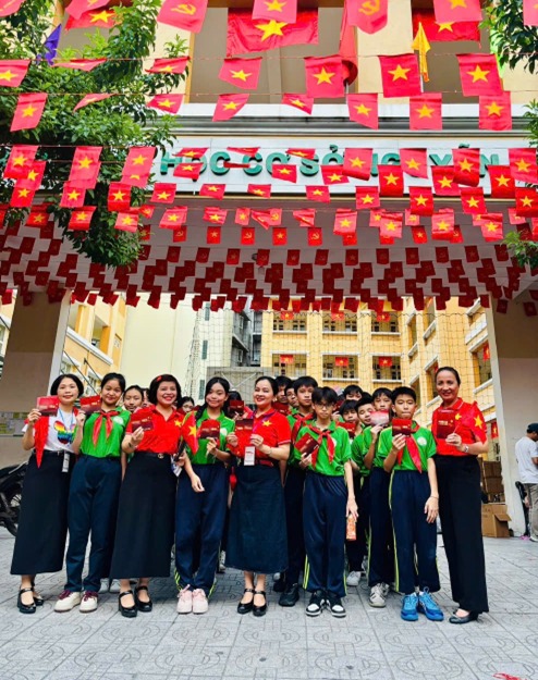Trường THCS Nguyễn Tri Phương tích cực hưởng ứng các hoạt động chào mừng ngày Quốc khánh. Trường THCS Nguyễn Tri Phương tích cực hưởng ứng các hoạt động chào mừng ngày Quốc khánh.