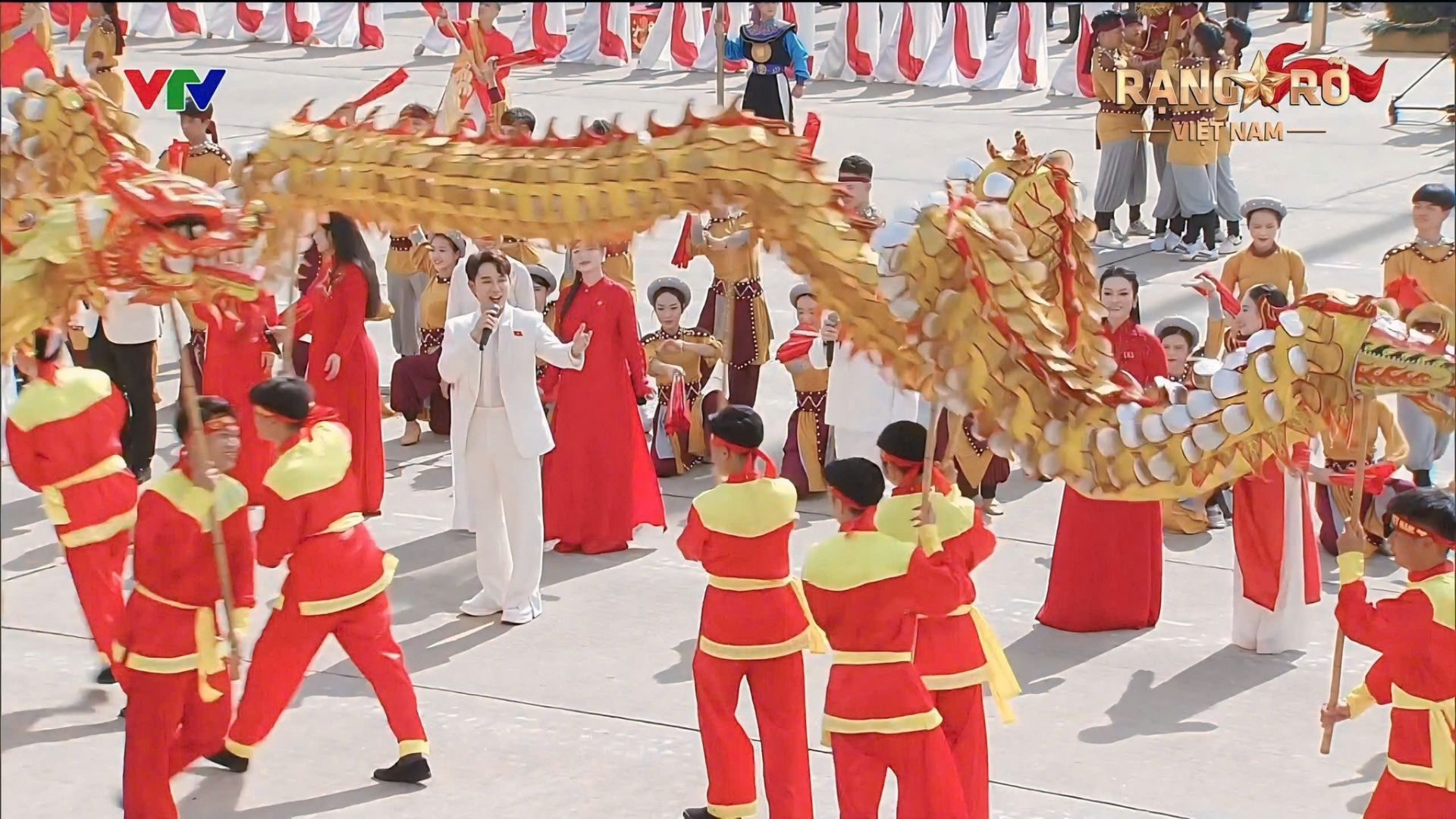 Nhà đài bù đắp cho anh chàng video nhìn rõ mặt. Nhà đài bù đắp cho anh chàng video nhìn rõ mặt.