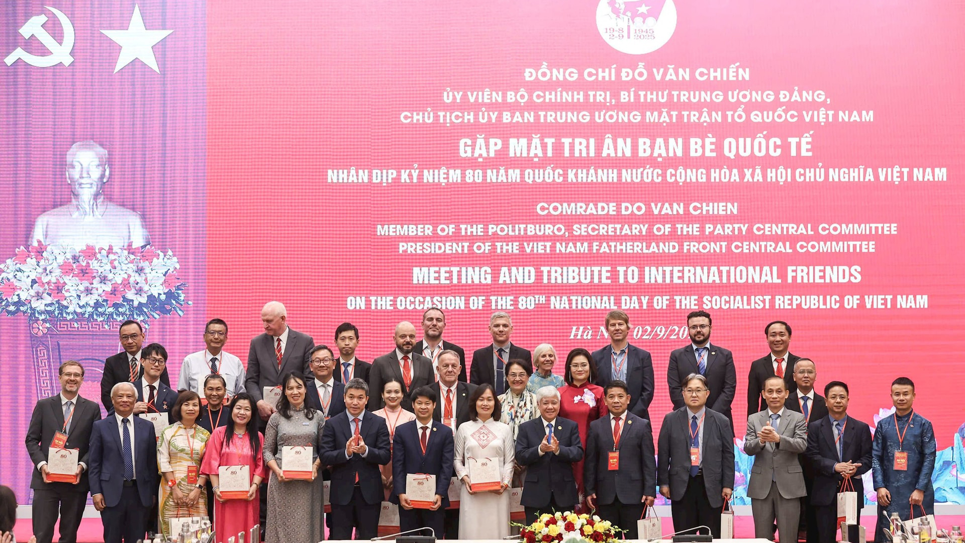 Chủ tịch Đỗ Văn Chiến gặp mặt tri ân bạn bè quốc tế nhân kỷ niệm 80 năm Quốc khánh