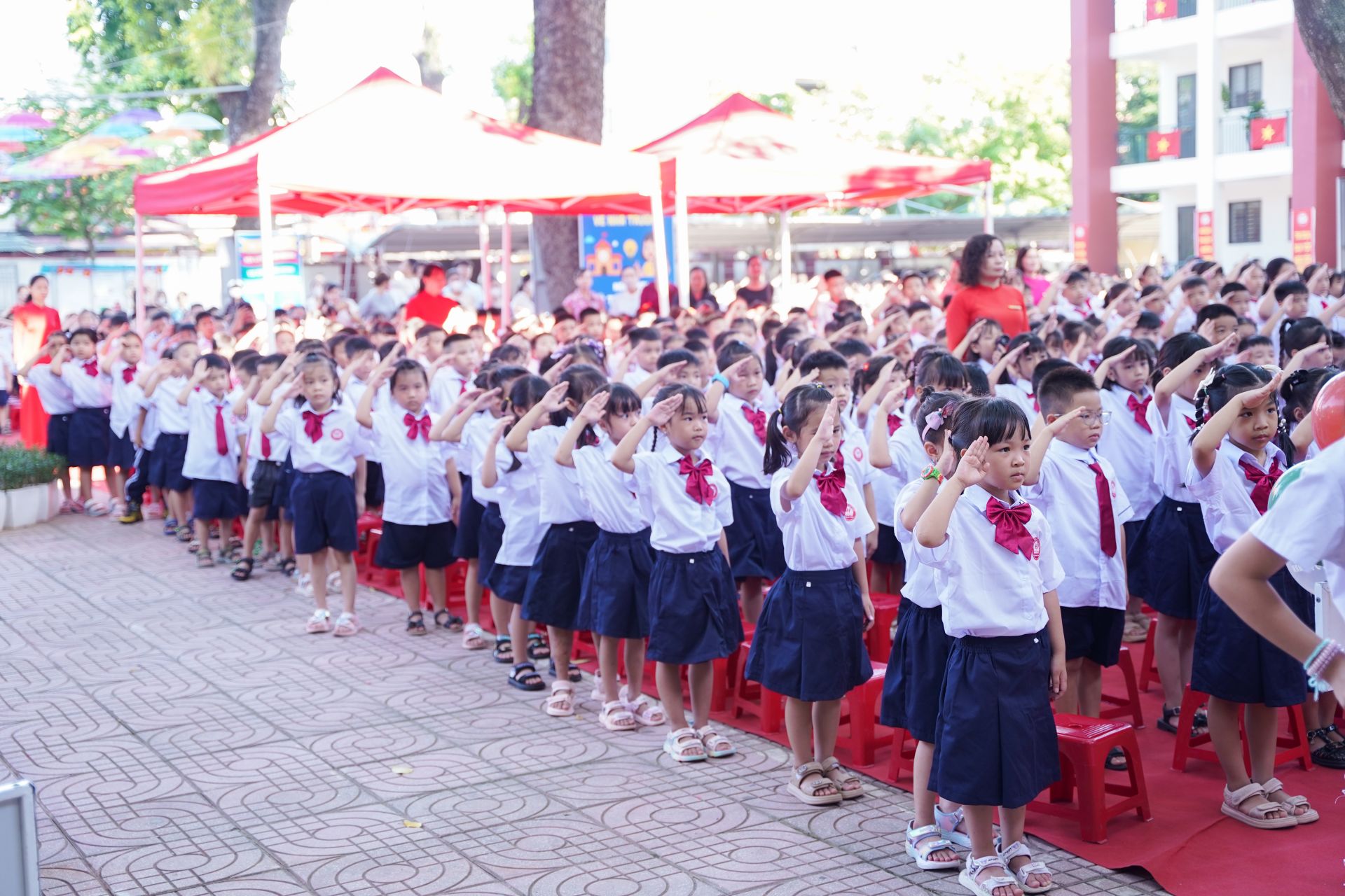 Học sinh Việt Hùng sẵn sàng bước vào năm học 2025-2026.