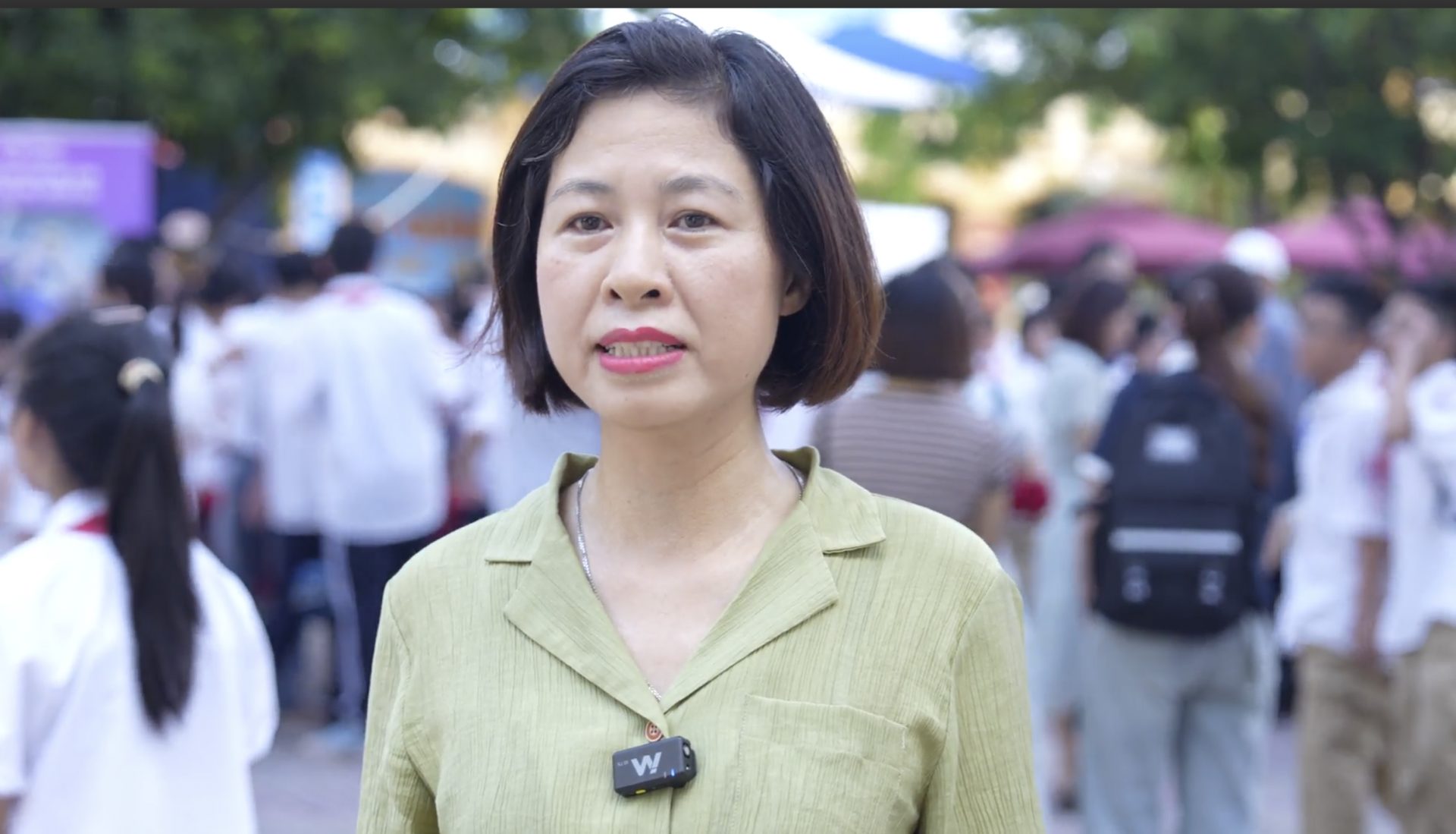Nhà giáo Lê Thị Thu Hà chia sẻ tại ngày hội. Nhà giáo Lê Thị Thu Hà chia sẻ tại ngày hội.