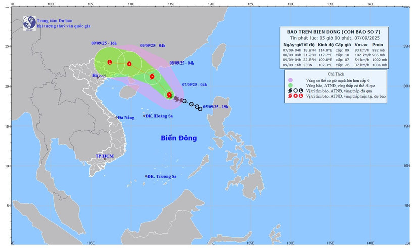 Trung tâm Dự báo Khí tượng Thủy văn quốc gia – Bản đồ dự báo quỹ đạo và cường độ bão lúc 5h sáng 7/9/2025 Trung tâm Dự báo Khí tượng Thủy văn quốc gia – Bản đồ dự báo quỹ đạo và cường độ bão lúc 5h sáng 7/9/2025