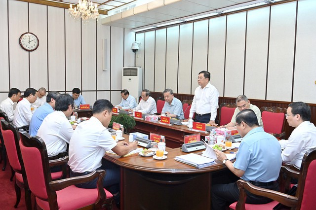 Toàn cảnh cuộc họp. Toàn cảnh cuộc họp.