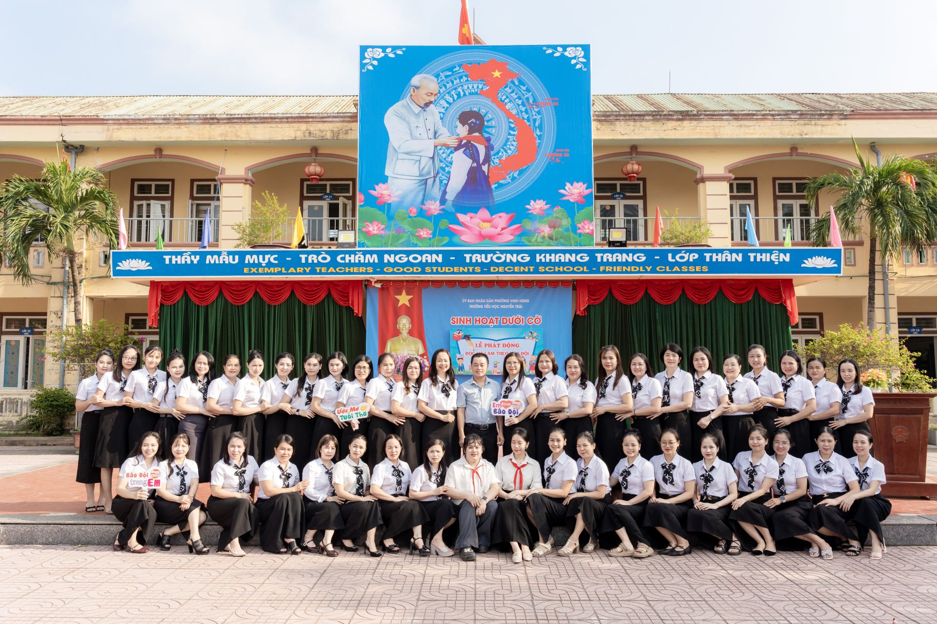 Tập thể CB, GV trường TH Nguyễn Trãi những năm gần đây luôn đồng hành cùng báo Đội