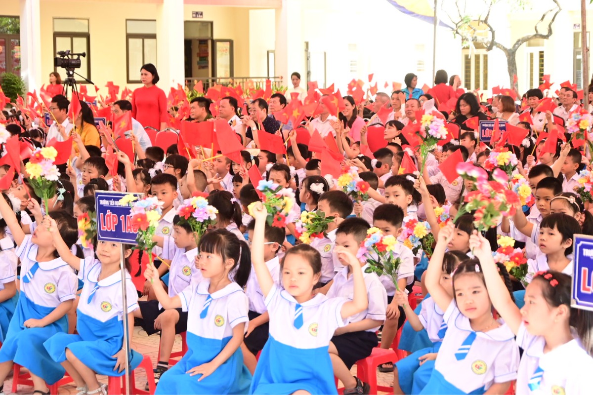 Sở GD&ĐT Hải Phòng yêu cầu các nhà trường chỉ thu các khoản theo đúng quy định. Sở GD&ĐT Hải Phòng yêu cầu các nhà trường chỉ thu các khoản theo đúng quy định.