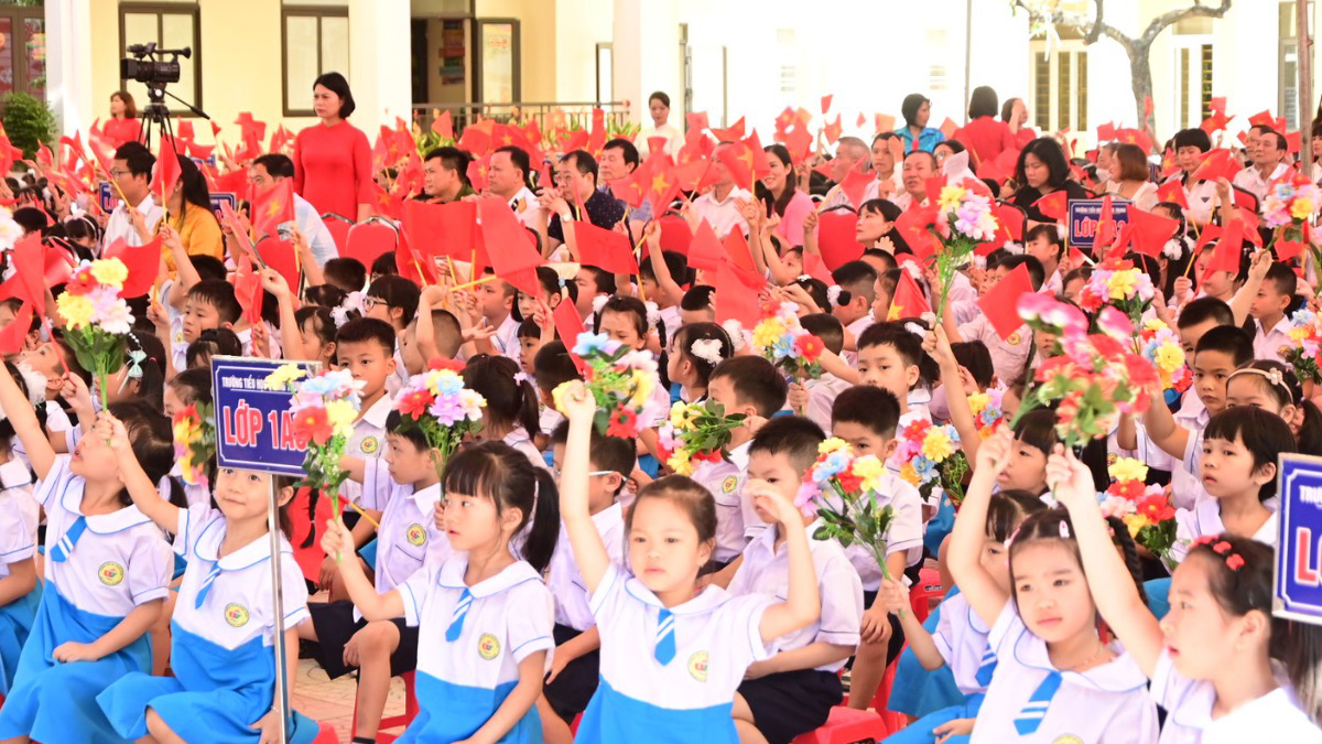 Tăng cường kiểm soát, ngăn chặn “lạm thu” đầu năm học