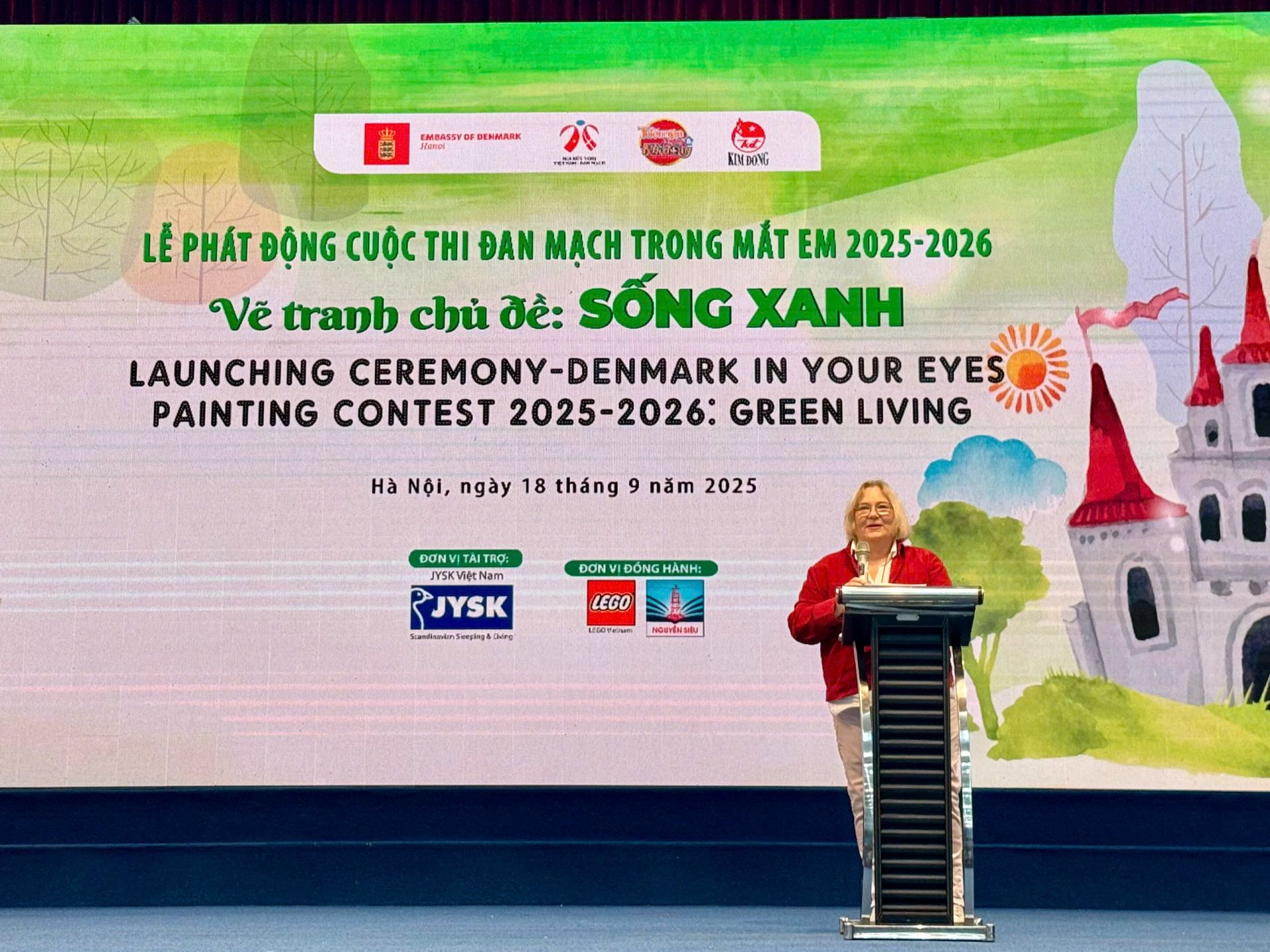 Bà Vibeke Norgaard - Tham tán phát triển Đan Mạch tại Việt Nam phát biểu tại buổi lễ.