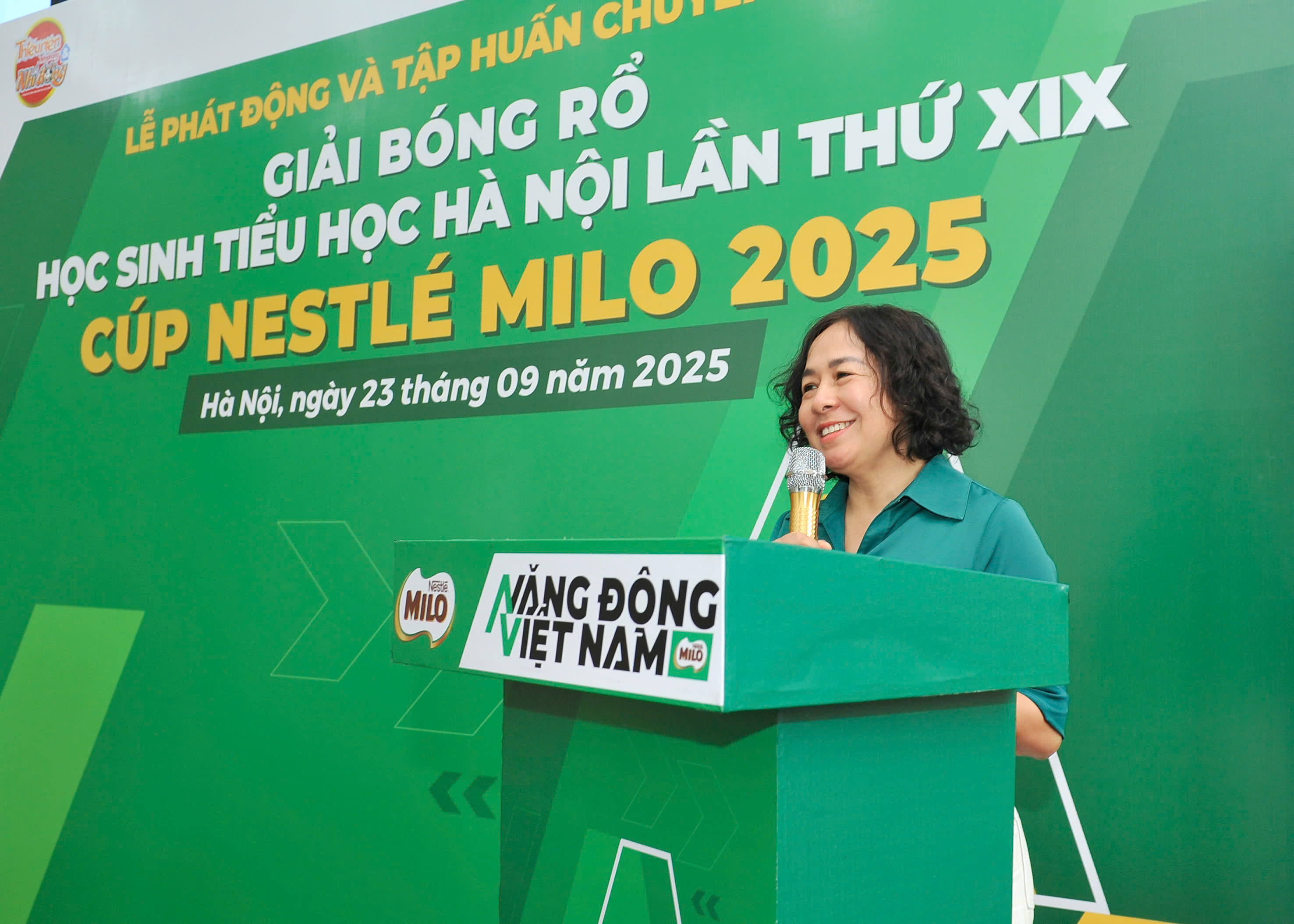 Nhà báo Đỗ Thị Thanh Bình - Phó Tổng Biên tập Báo TNTP&NĐ phát biểu tại Lễ Phát động
