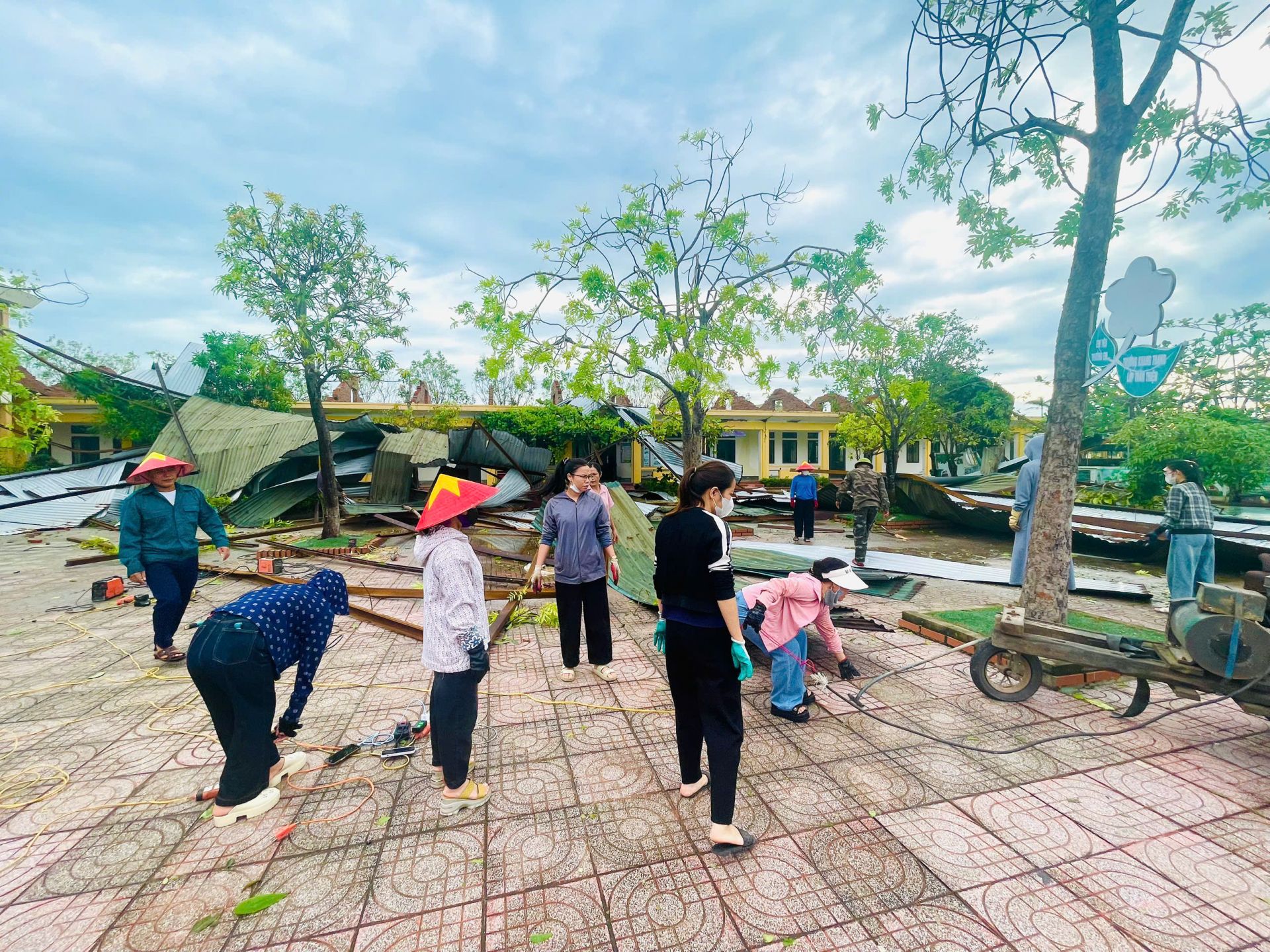 sức mạnh lớn lao – đó là tinh thần đoàn kết của tập thể nhà trường. 