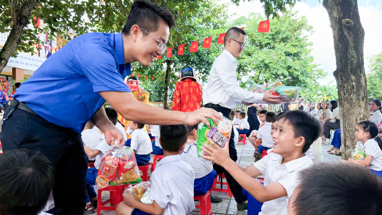 Tết Trung thu, đón “Trăng rằm cổ tích”