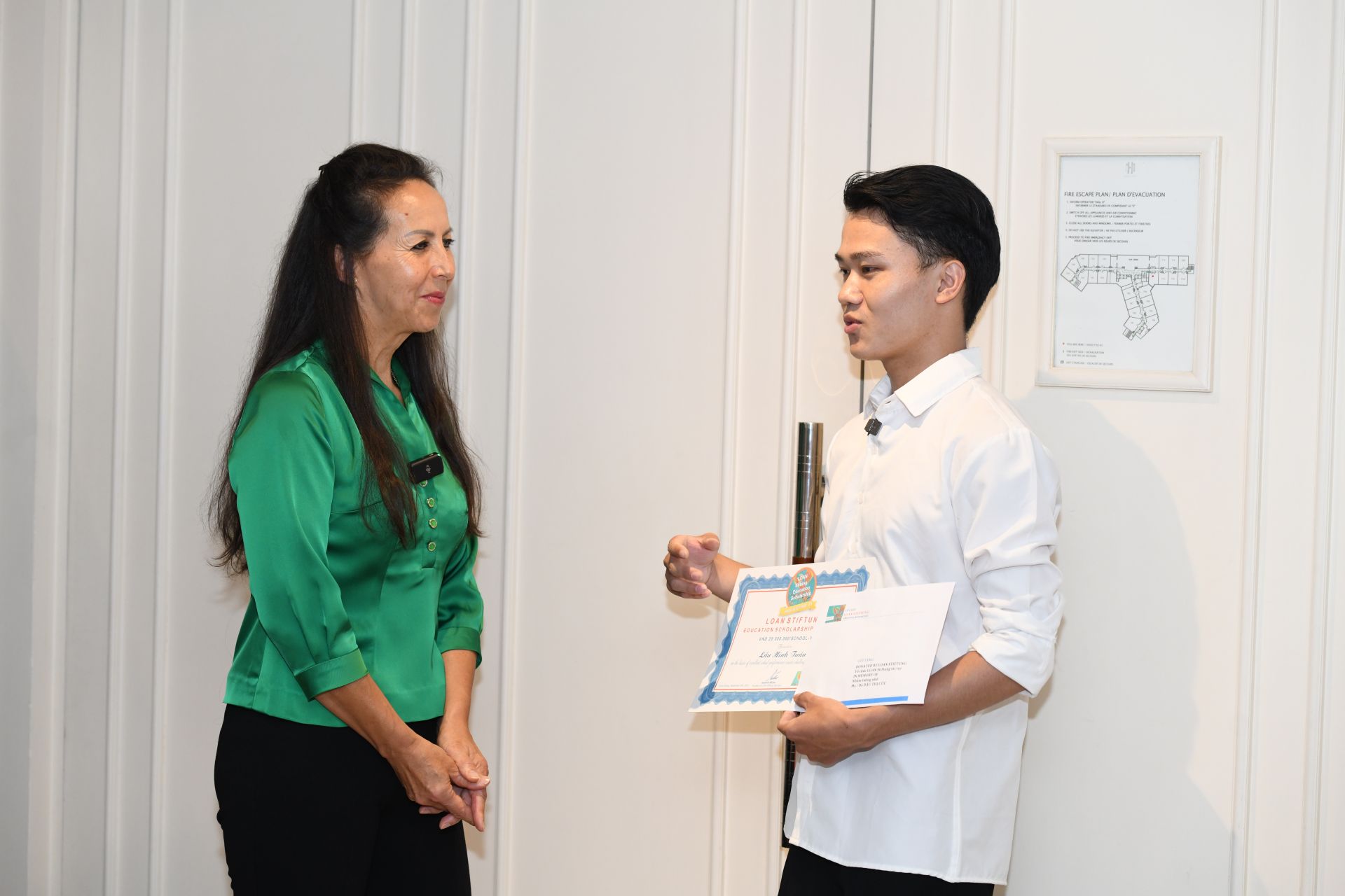 Bà Isabelle cùng các nhà tài trợ CHLB Đức và Quỹ LOAN Stiftung mong muốn thắp hy vọng cho học sinh, sinh viên có hoàn cảnh khó khăn tiếp tục con đường học tập.
