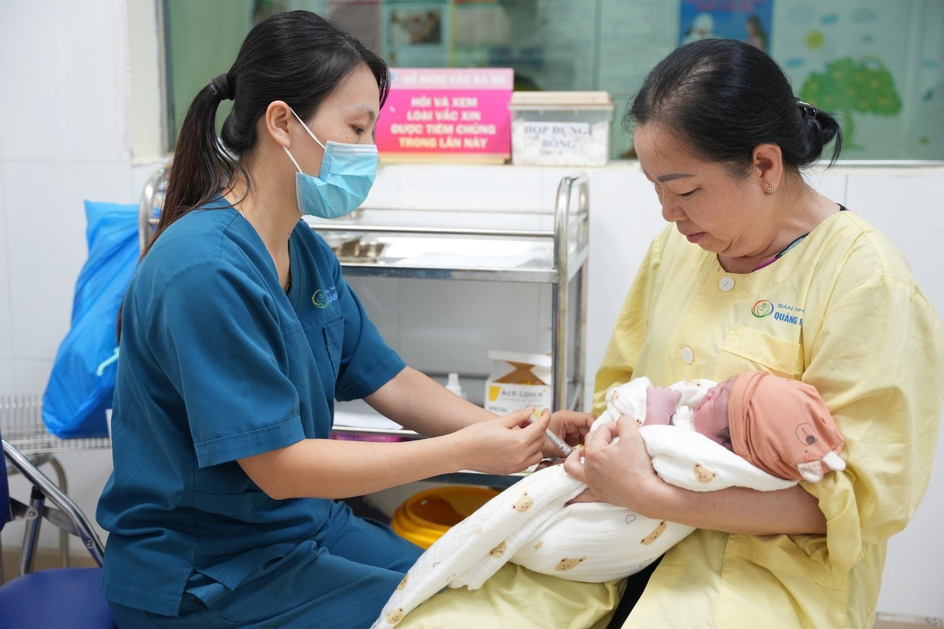 Tiêm phòng RSV giúp trẻ em chống lại virus. Tiêm phòng RSV giúp trẻ em chống lại virus.
