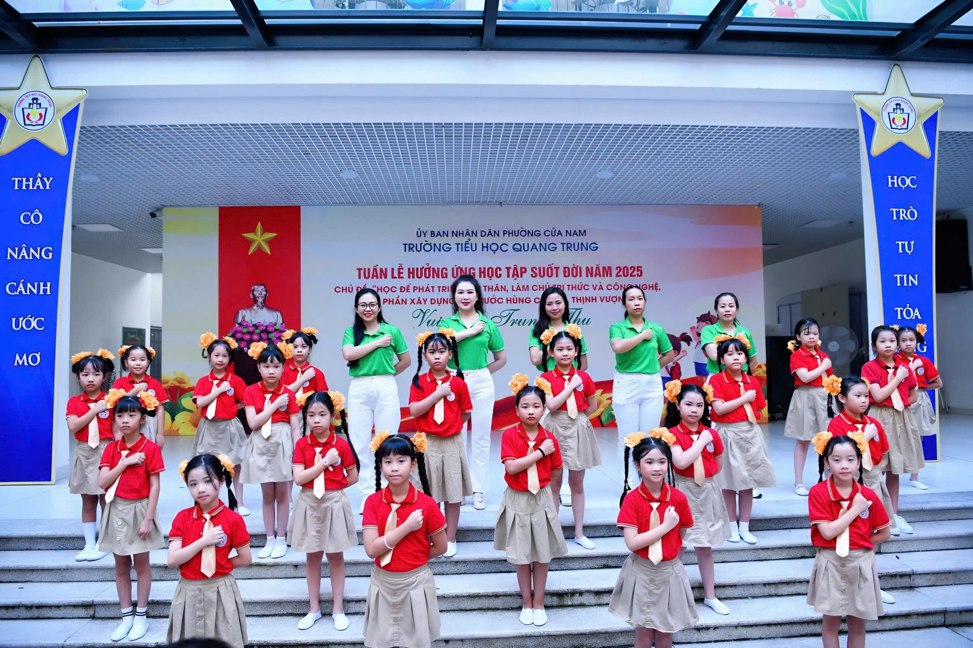 Cô và trò khối 3, trường Tiểu học Quang Trung hòa chung bài nhảy dân vũ 