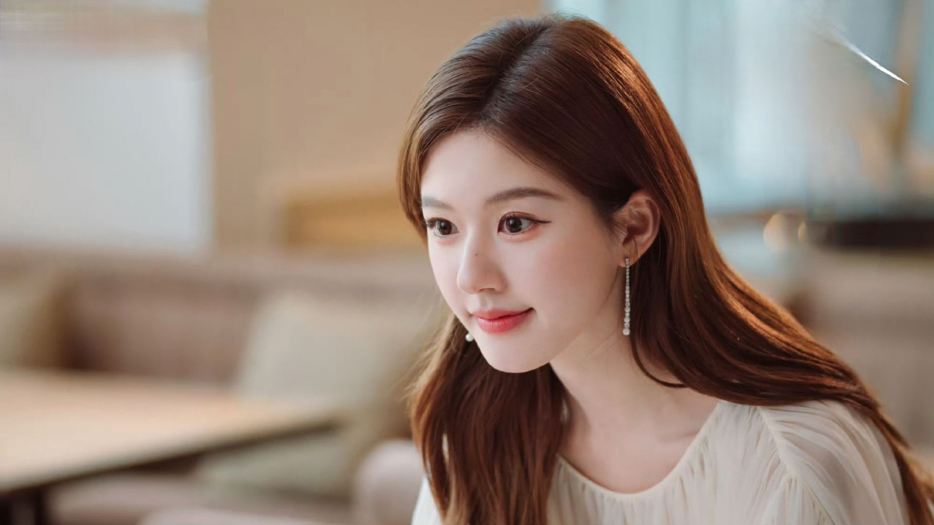 Nữ diễn viên được khán giả yêu mến. Nữ diễn viên được khán giả yêu mến.