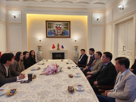 Hoạt động này không chỉ góp phần lan tỏa văn hoá đọc mà còn khẳng định vai trò tiên phong của NXBGDVN trong công cuộc quảng bá ngôn ngữ và văn hóa Việt ra thế giới. Hoạt động này không chỉ góp phần lan tỏa văn hoá đọc mà còn khẳng định vai trò tiên phong của NXBGDVN trong công cuộc quảng bá ngôn ngữ và văn hóa Việt ra thế giới.