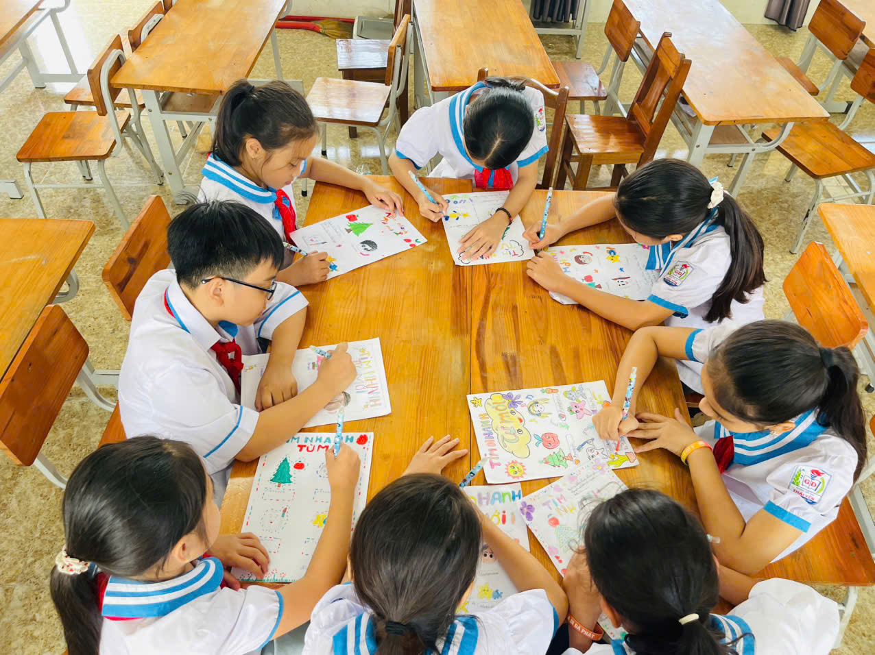 hơn 350 lượt bài làm đầy sáng tạo, năng động và thú vị. hơn 350 lượt bài làm đầy sáng tạo, năng động và thú vị.