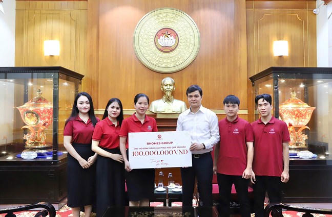 Bùi Quang Huy, Ủy viên dự khuyết Trung ương Đảng, Phó Chủ tịch Ủy ban Trung ương MTTQ Việt Nam, Bí Thư thứ nhất Trung ương Đoàn Thanh niên Cộng sản Hồ Chí Minh tiếp nhận ủng hộ từ BHomes Group Bùi Quang Huy, Ủy viên dự khuyết Trung ương Đảng, Phó Chủ tịch Ủy ban Trung ương MTTQ Việt Nam, Bí Thư thứ nhất Trung ương Đoàn Thanh niên Cộng sản Hồ Chí Minh tiếp nhận ủng hộ từ BHomes Group