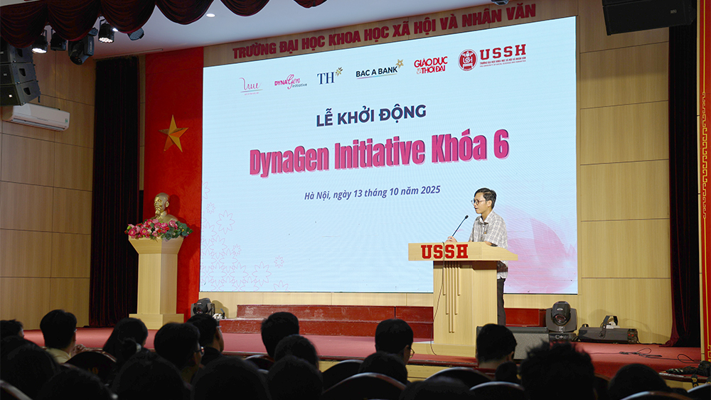 TS. Ngô Tuấn Thắng, Phó Trưởng Khoa Quốc tế học, Trường Đại học KHXH&NV, phát biểu tại Lễ Khởi động TS. Ngô Tuấn Thắng, Phó Trưởng Khoa Quốc tế học, Trường Đại học KHXH&NV, phát biểu tại Lễ Khởi động
