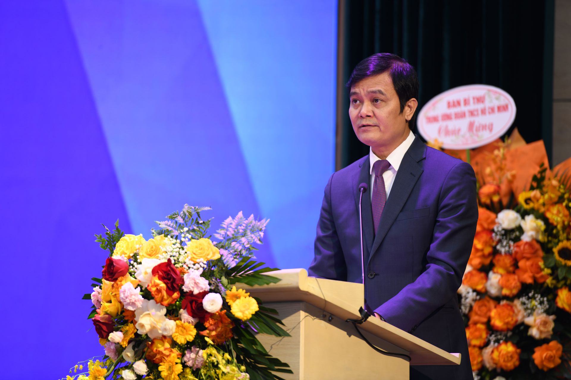 Bí thư thứ nhất T.Ư Đoàn Bùi Quang Huy biểu dương, đánh giá cao những thành tựu CLB 