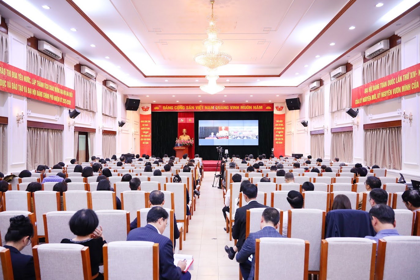 Quang cảnh hội nghị. Quang cảnh hội nghị.
