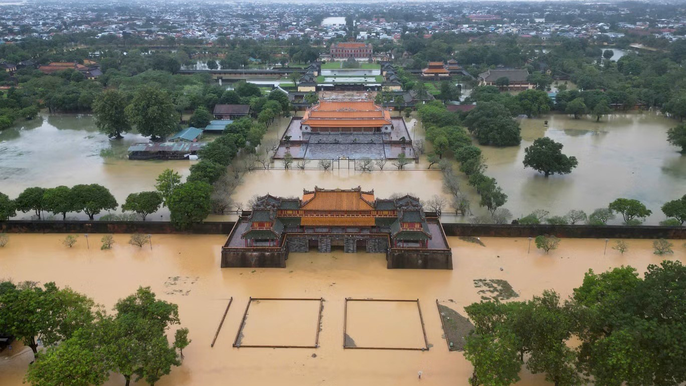 Hơn 100 nghìn ngôi nhà bị ngập nước do mưa lũ