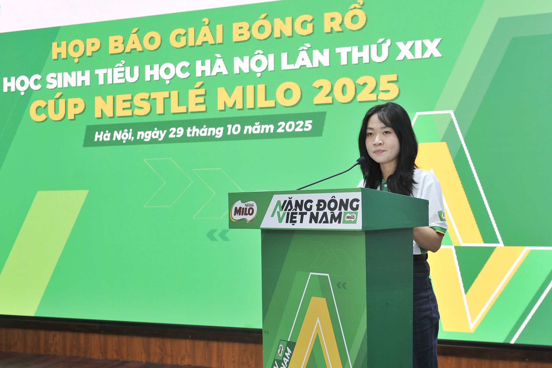 Cô Nguyễn Thanh Thảo - Trợ lý quản lý các hoạt động thể thao - nhãn hàng Nestlé MILO, Công ty TNHH Nestlé Việt Nam thông tin thêm về nhà tài trợ. Cô Nguyễn Thanh Thảo - Trợ lý quản lý các hoạt động thể thao - nhãn hàng Nestlé MILO, Công ty TNHH Nestlé Việt Nam thông tin thêm về nhà tài trợ.