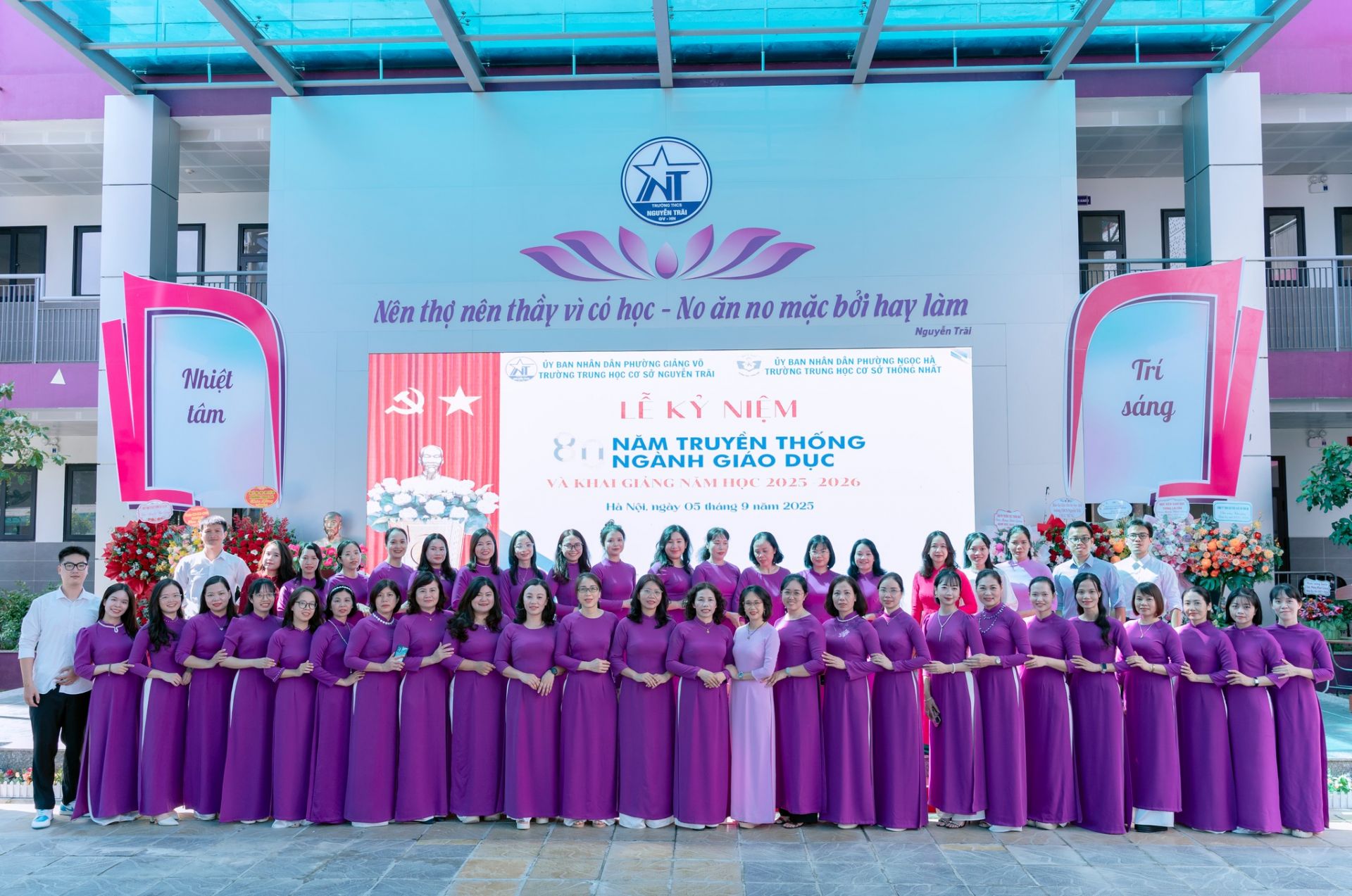 Tập thể cán bộ, giáo viên trường THCS Nguyễn Trãi trong năm học 2025-2026. Tập thể cán bộ, giáo viên trường THCS Nguyễn Trãi trong năm học 2025-2026.