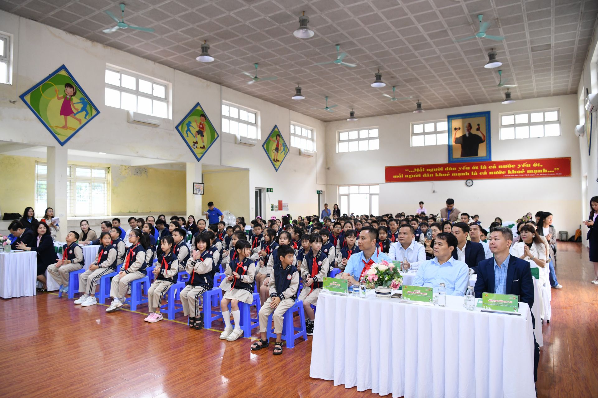 Quang cảnh lễ phát động Giải Cờ vua thiếu nhi Việt Nam