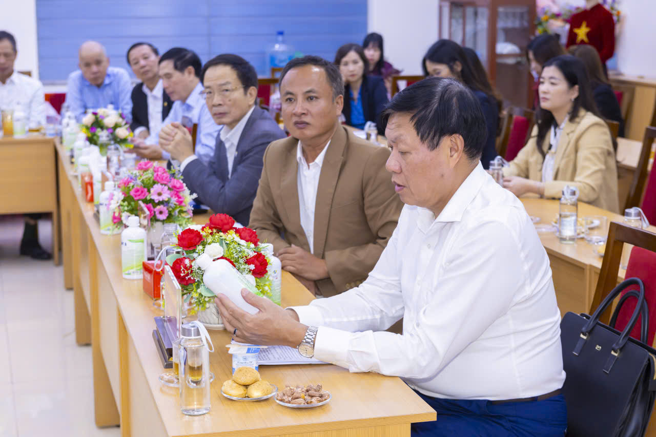 Thứ trưởng Bộ Y tế Đỗ Xuân Tuyên: Tập trung nguồn lực chăm lo phúc lợi cho đoàn viên, người lao động trong tình hình mới.