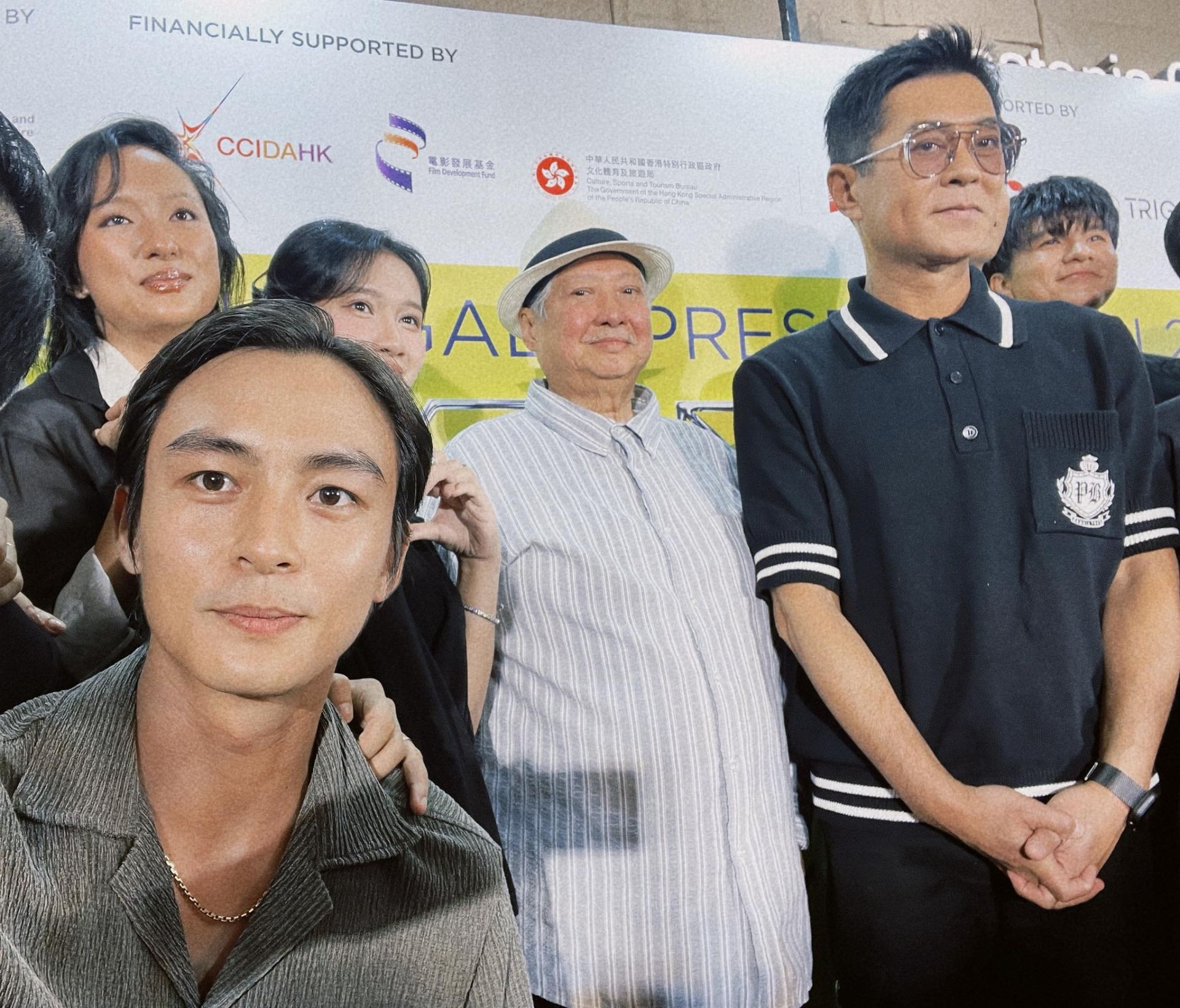 Hai ngôi sao gạo cội của nền điện ảnh Hồng Kông giao lưu cùng khán giả.