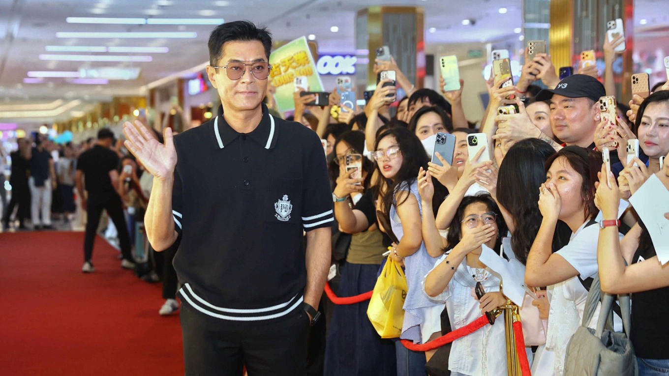 Cổ Thiên Lạc giao lưu cùng người hâm mộ Việt